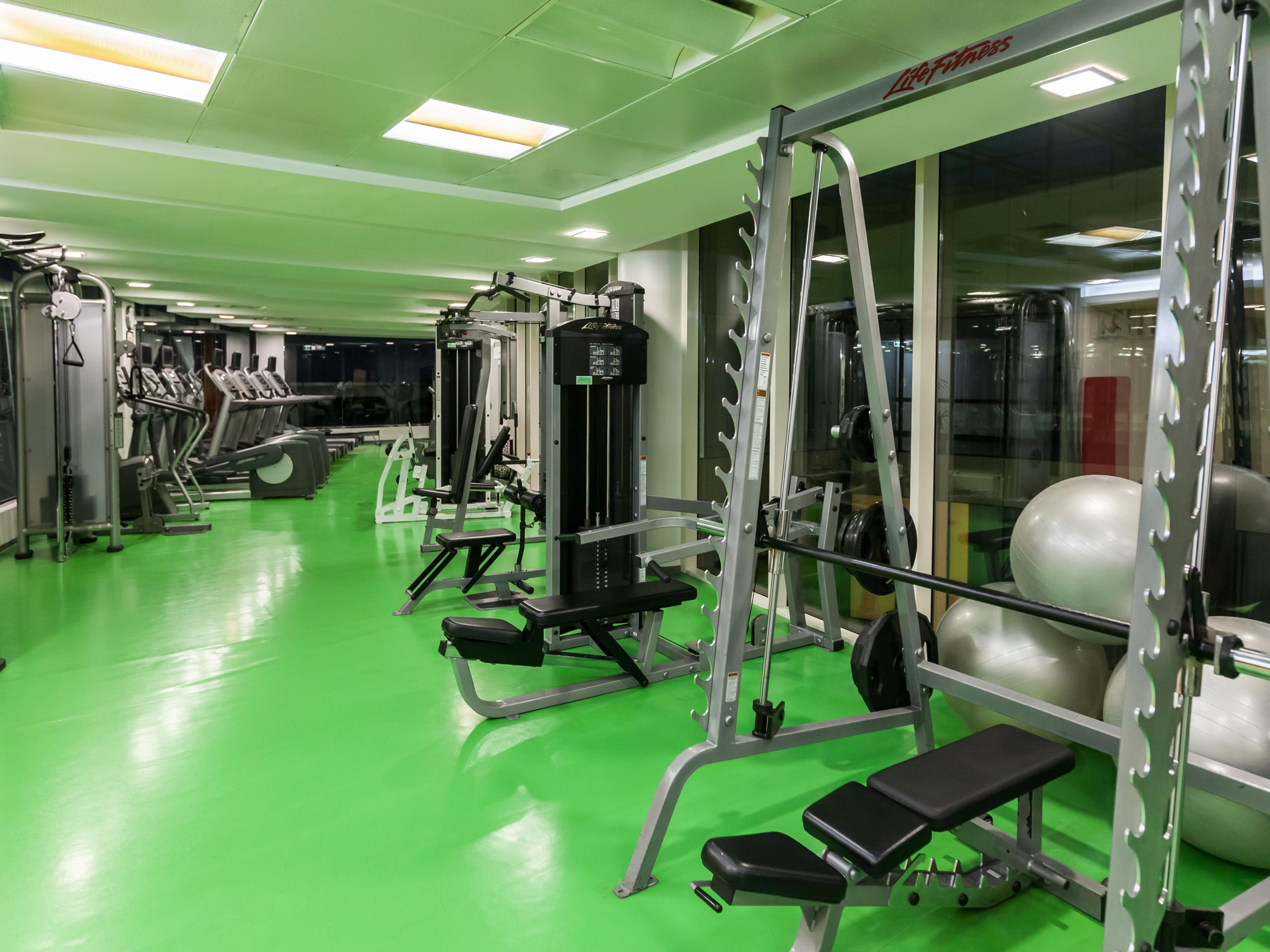 Fully equipped fitness center on site with Latest signature leg raising machine to train your abs and find certified fitness trainers to assist you during your workout to achieve your fitness goal.