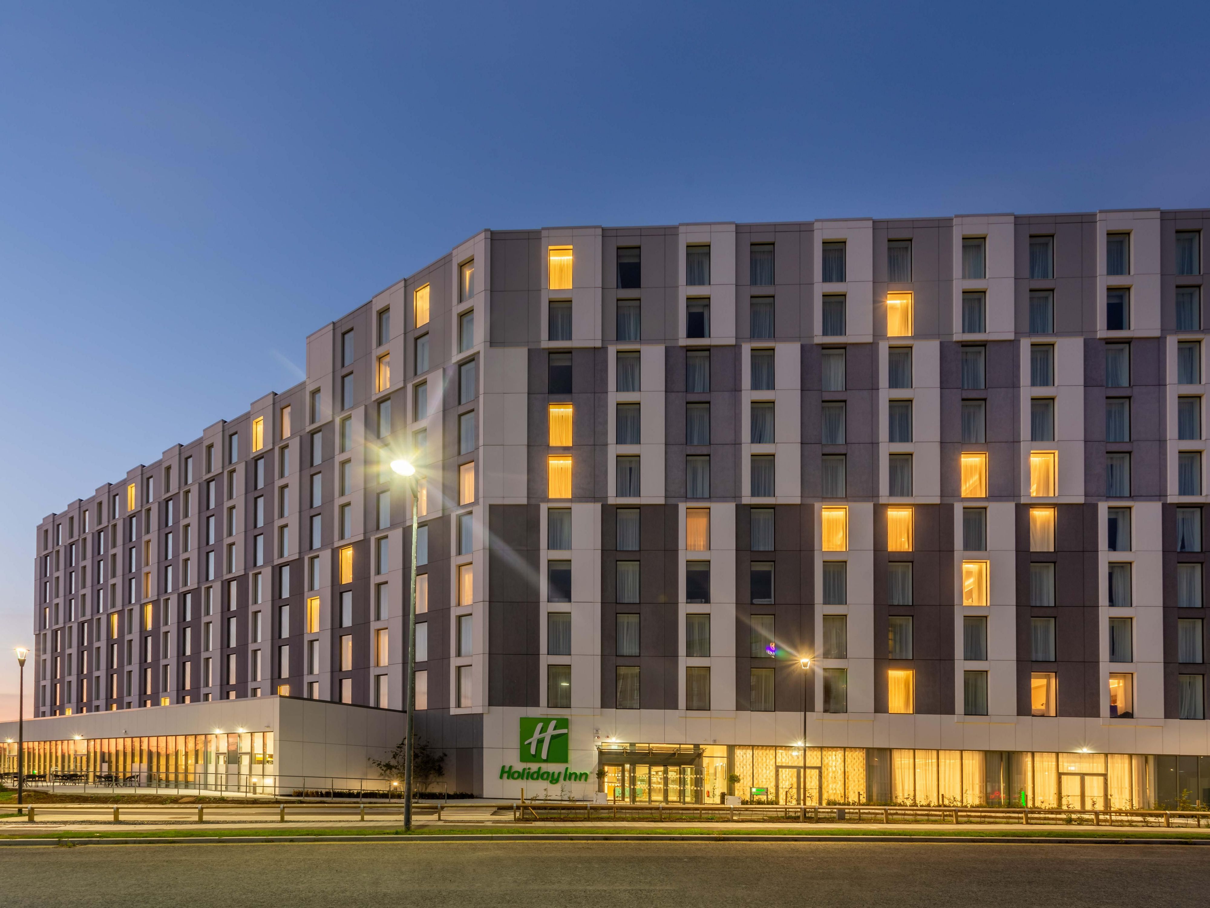 Holiday Inn Dublin Airport at Night