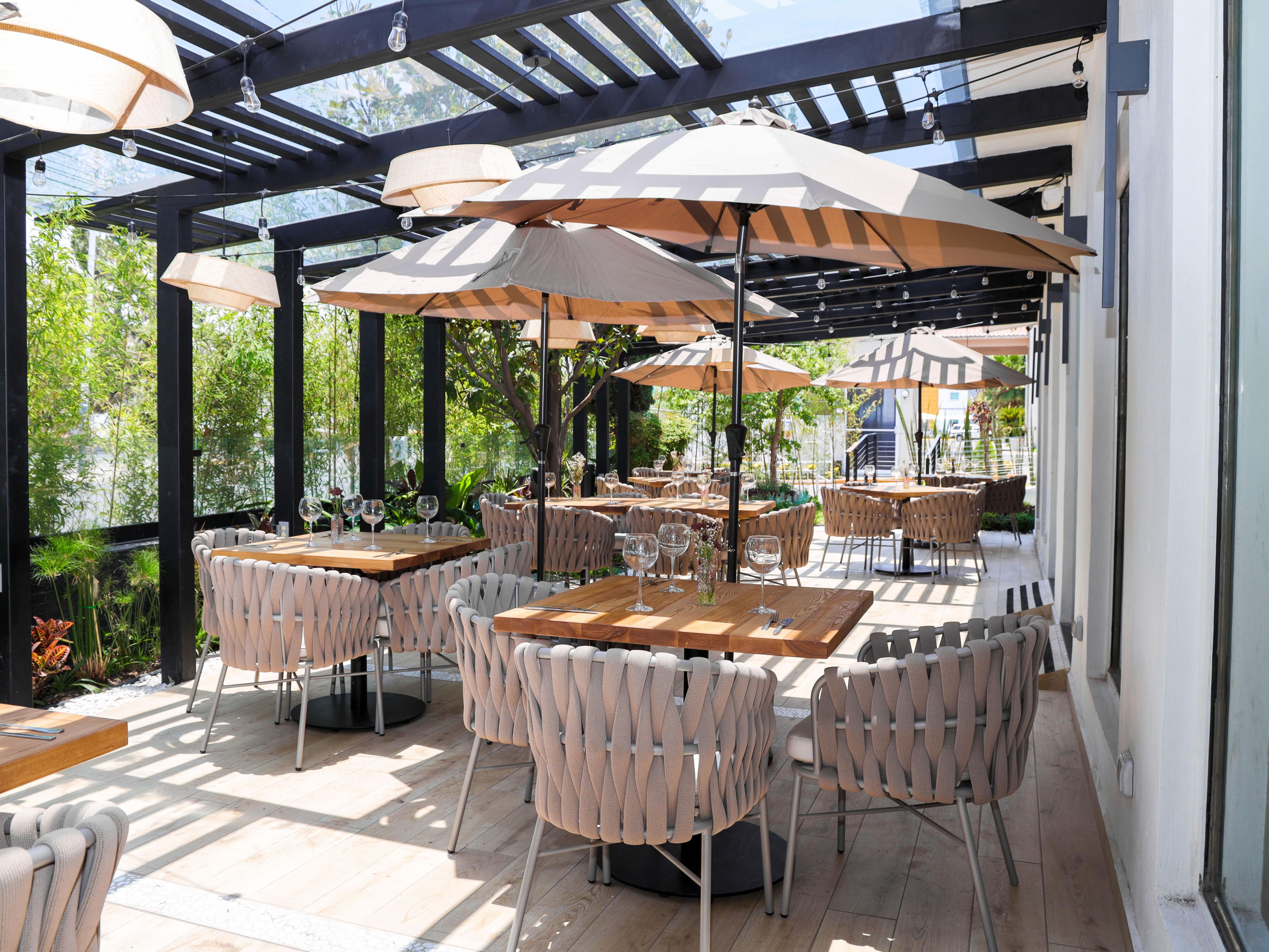 The best of Durango's gastronomy can be found at Las Ventanas Restaurant, start the day with a delicious breakfast, and a delicious buffet on Sundays.