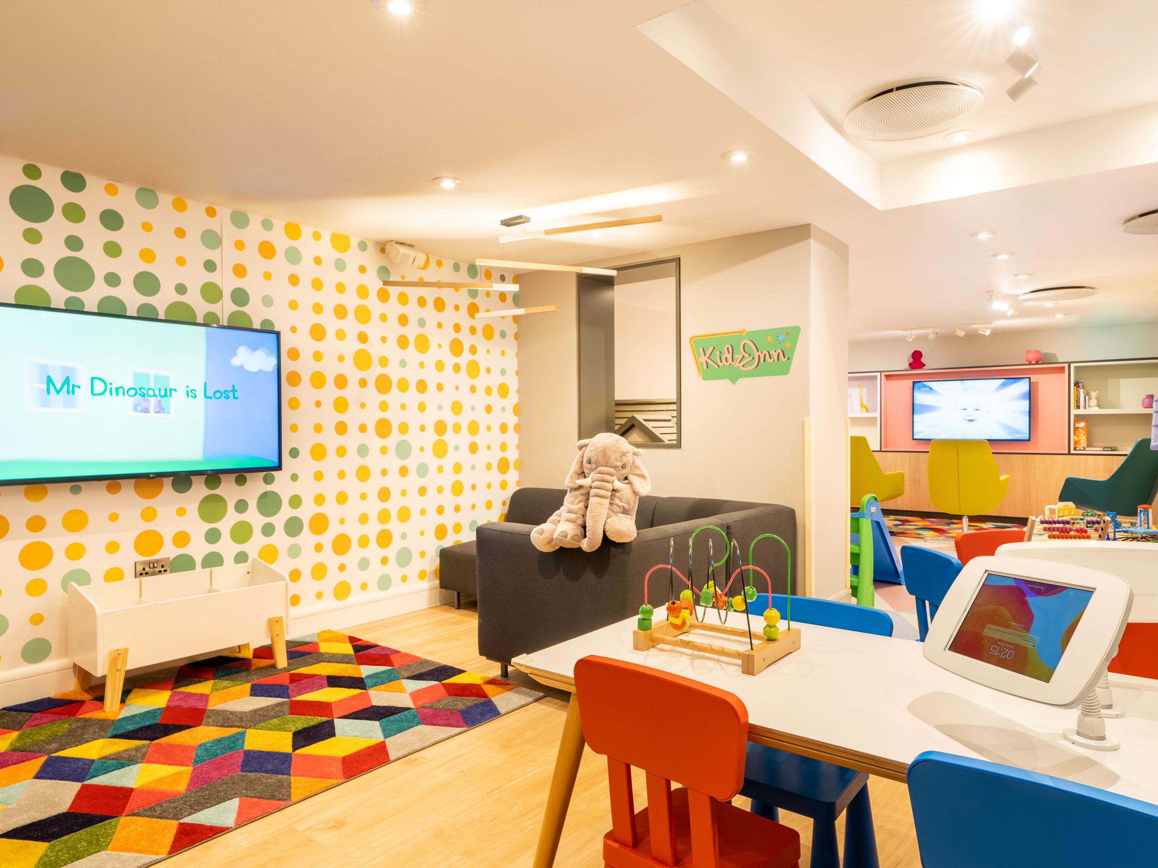 Our Kidz Inn area is thoughtfully crafted to captivate and entertain your little ones. Equipped with age-appropriate toys and play equipment and a selection of engaging cartoons, it ensures endless fun and excitement for your children. (Children must be supervised).