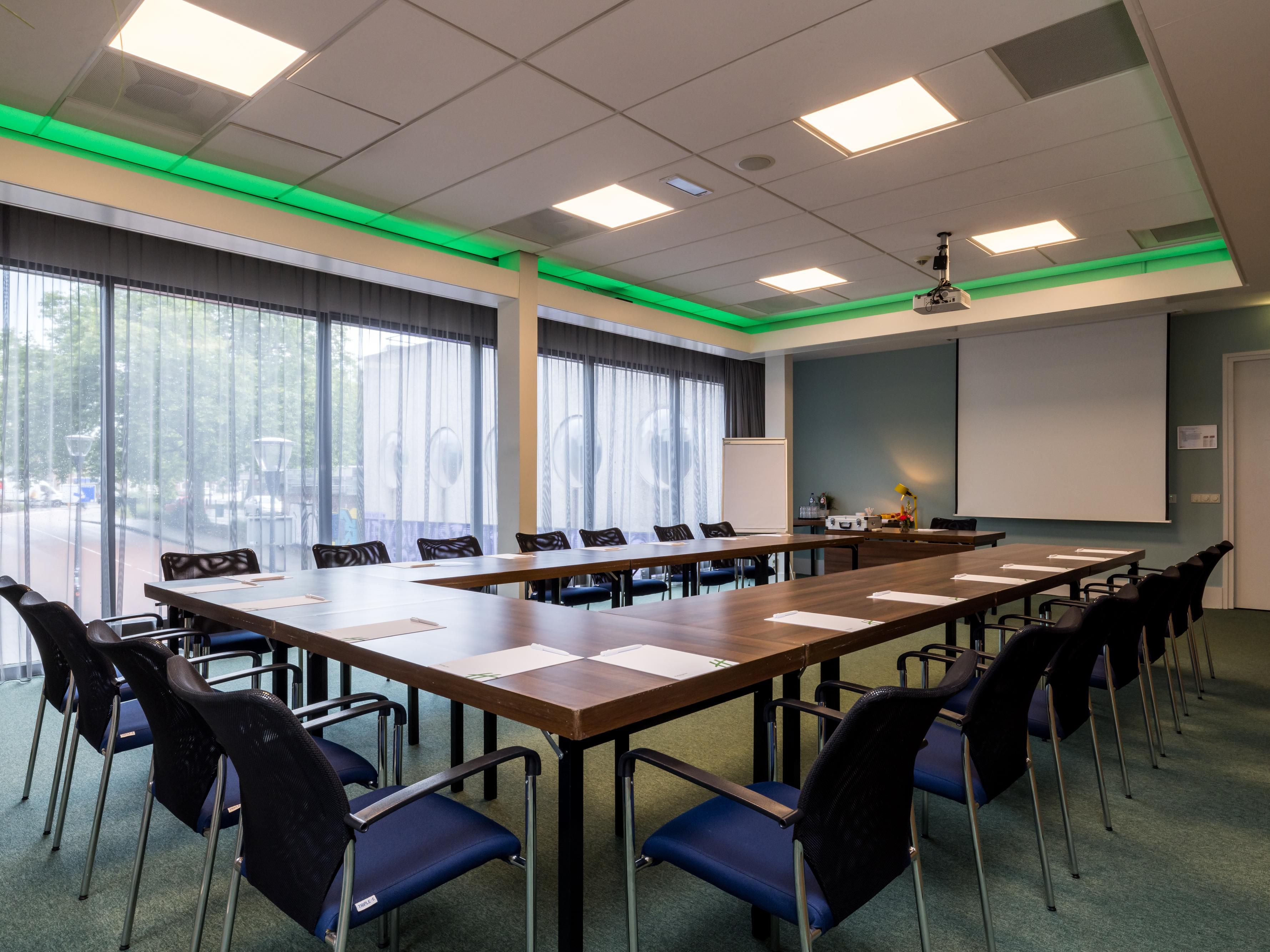 The centrally located Holiday Inn Eindhoven is the ideal venue for your meeting, seminar, or training. Our modern and comprehensive facilities, extensive culinary options, and years of experience guarantee a successful meeting that will want for nothing. Our conference rooms and culinary options, are exactly how you want them.