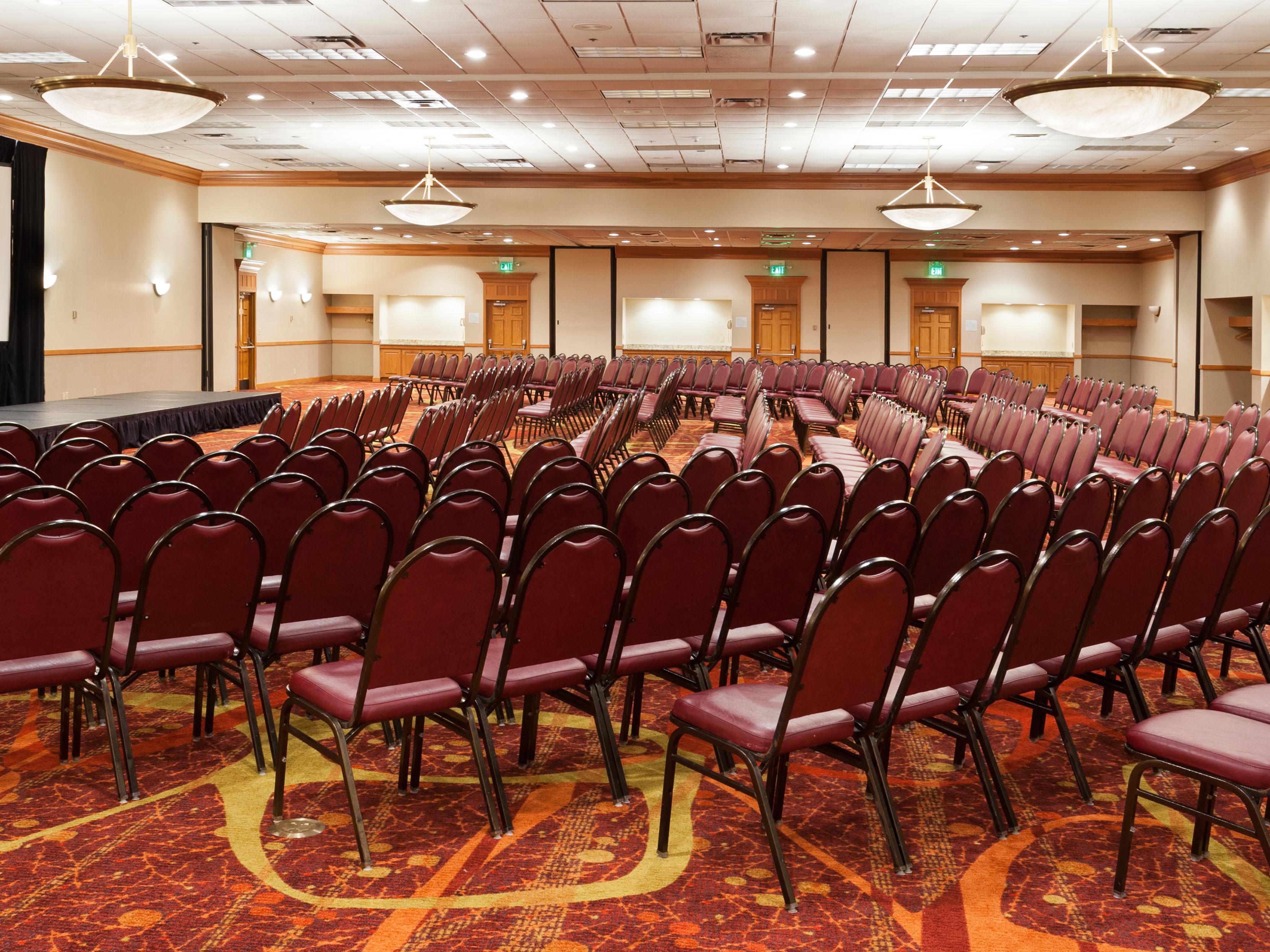 Host anything from small team huddles to large events in over 13,000 square feet of flexible space. With 11 rooms—including a grand ballroom and several breakout spaces—you’ll have everything you need to plan, present, and connect with ease.