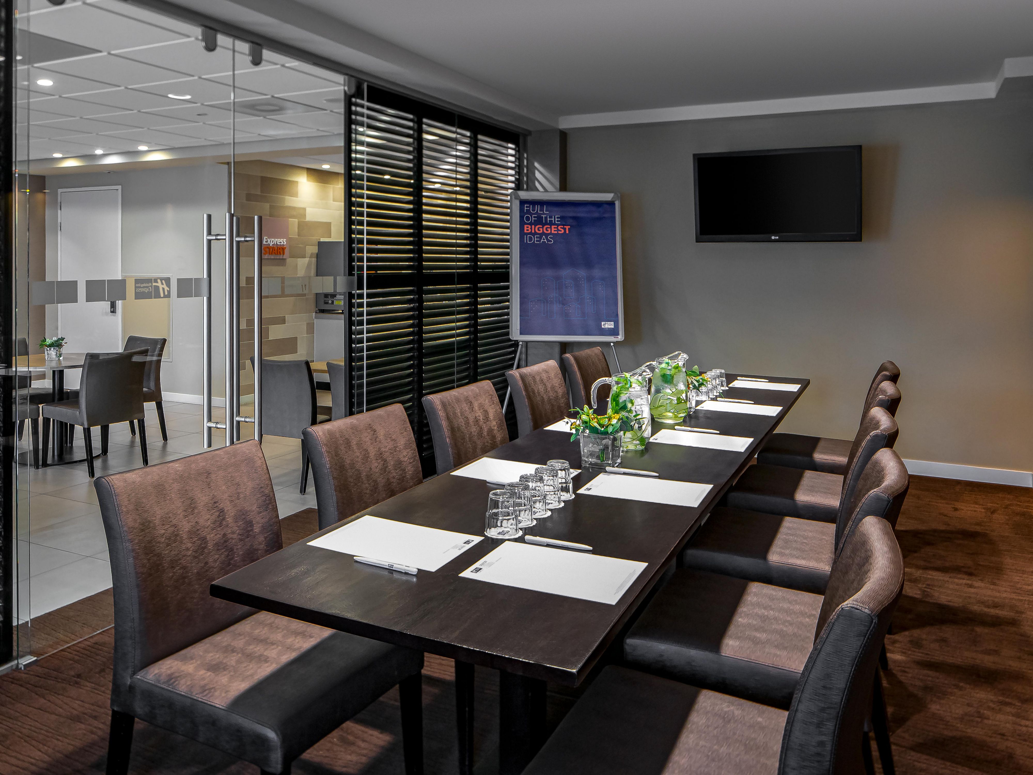 Alongside our extensive meeting and event space, we are committed to hosting sustainable and eco-friendly events. By reducing waste and offering sustainable menu options, we ensure your event is good for your business but also our planet. Please see all of our green practices below: