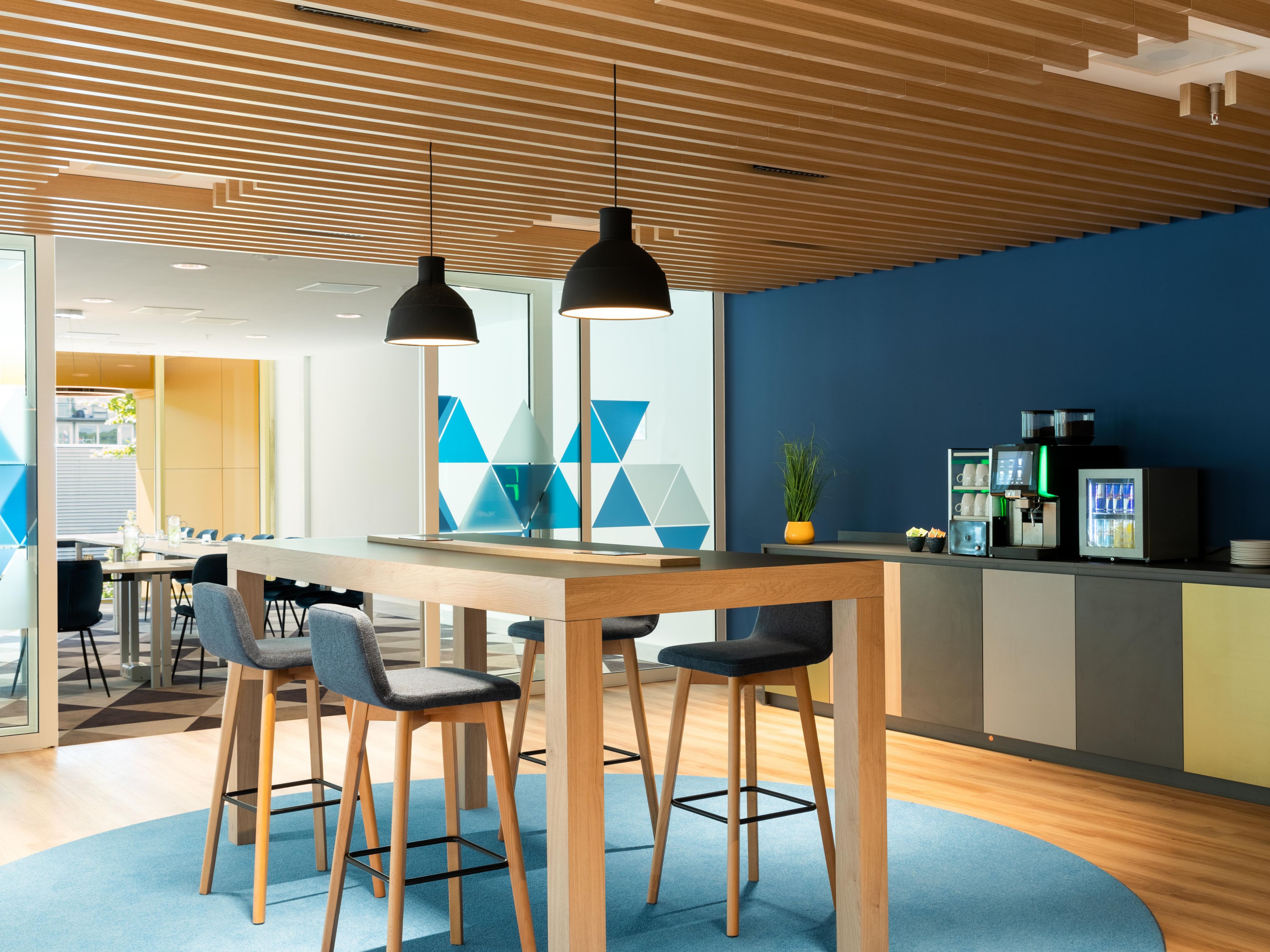 Plan a more sustainable meeting experience at Holiday Inn Express Amsterdam - North Riverside.