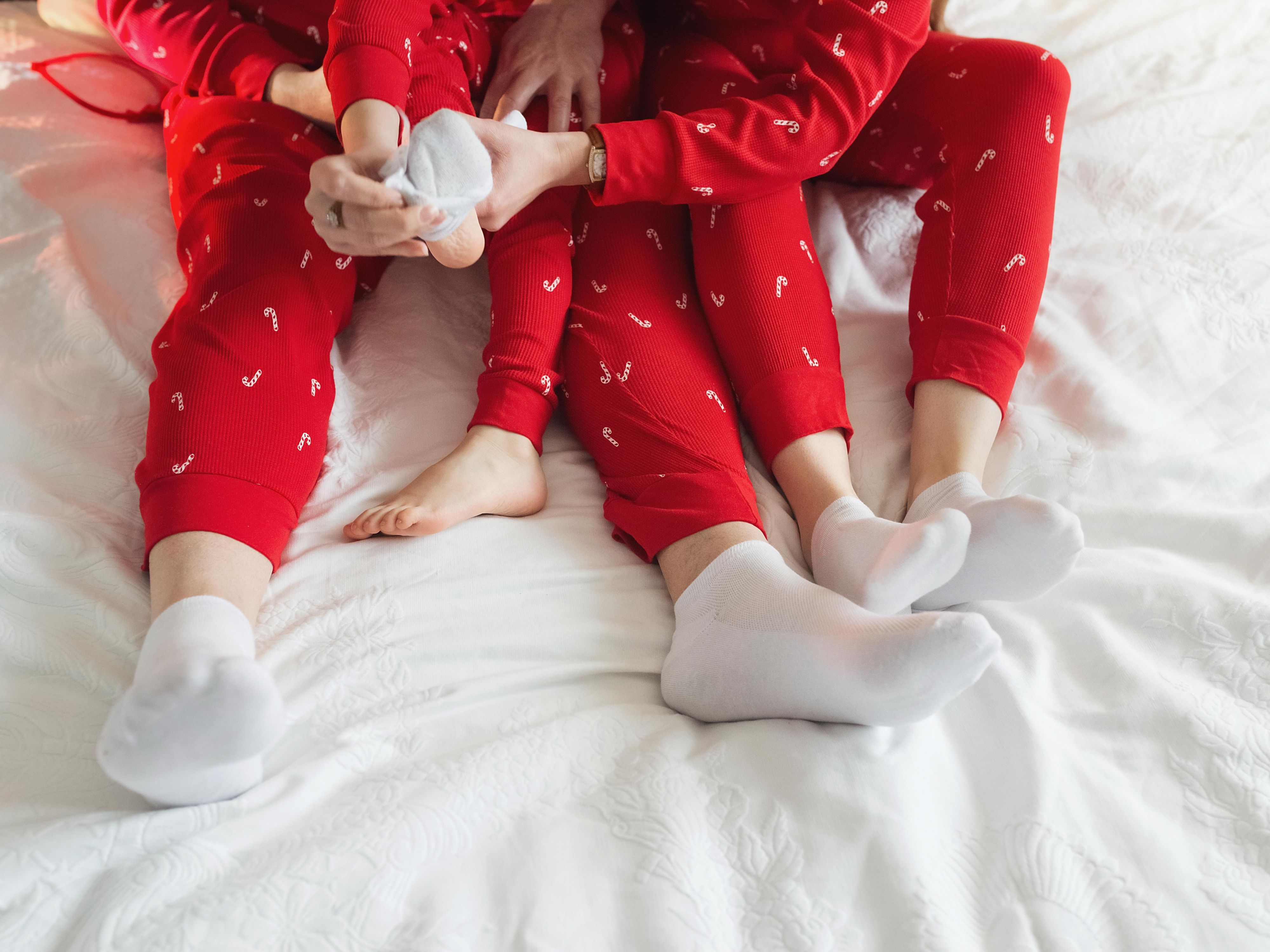 Celebrate December with our Home for the Holidays offer! Enjoy 10% off stays of 2 nights or 15% off 3+ nights. To redeem, contact Trevor Shuman directly at 505-842-5000 before check-in. Don’t miss out on these festive savings! 