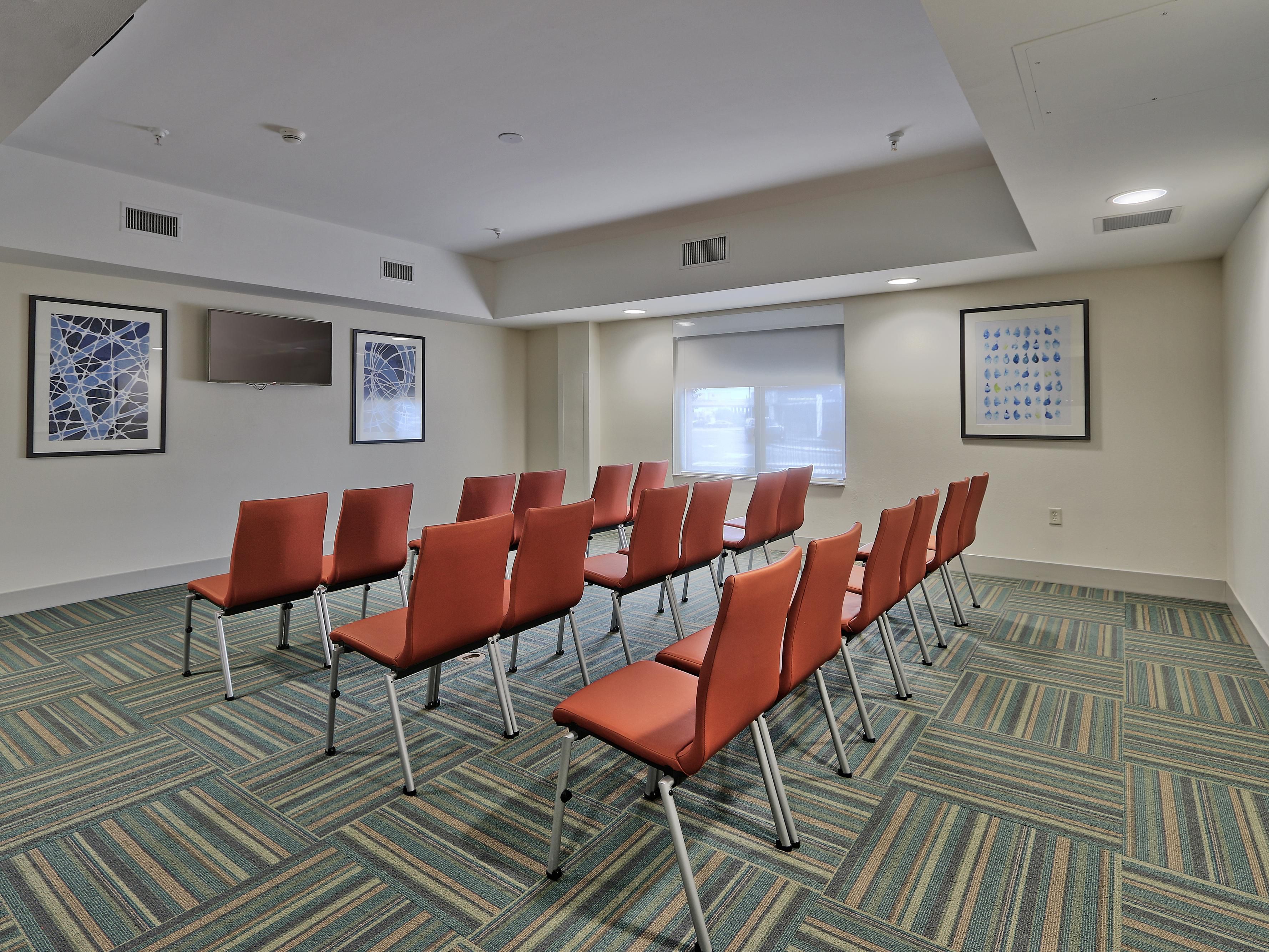 Host your next board meeting or small social event at our event venue in Albuquerque, NM. Our spacious meeting rooms offer ideal space with plenty of natural light for your intimate event. Our bilingual staff can assist guests from all corners of the world in planning the perfect day.