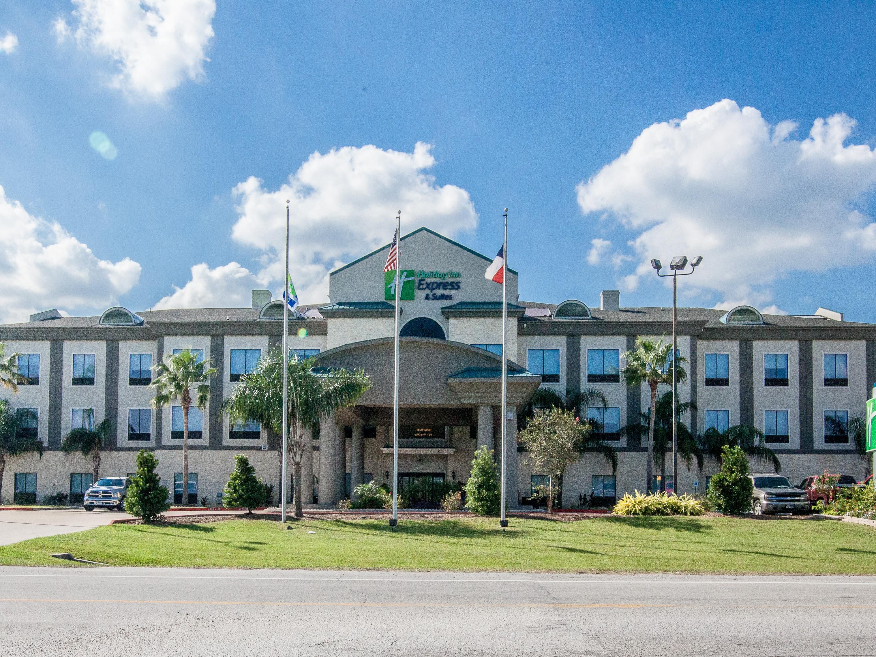 Holiday Inn Express & Suites Houston - Alvin