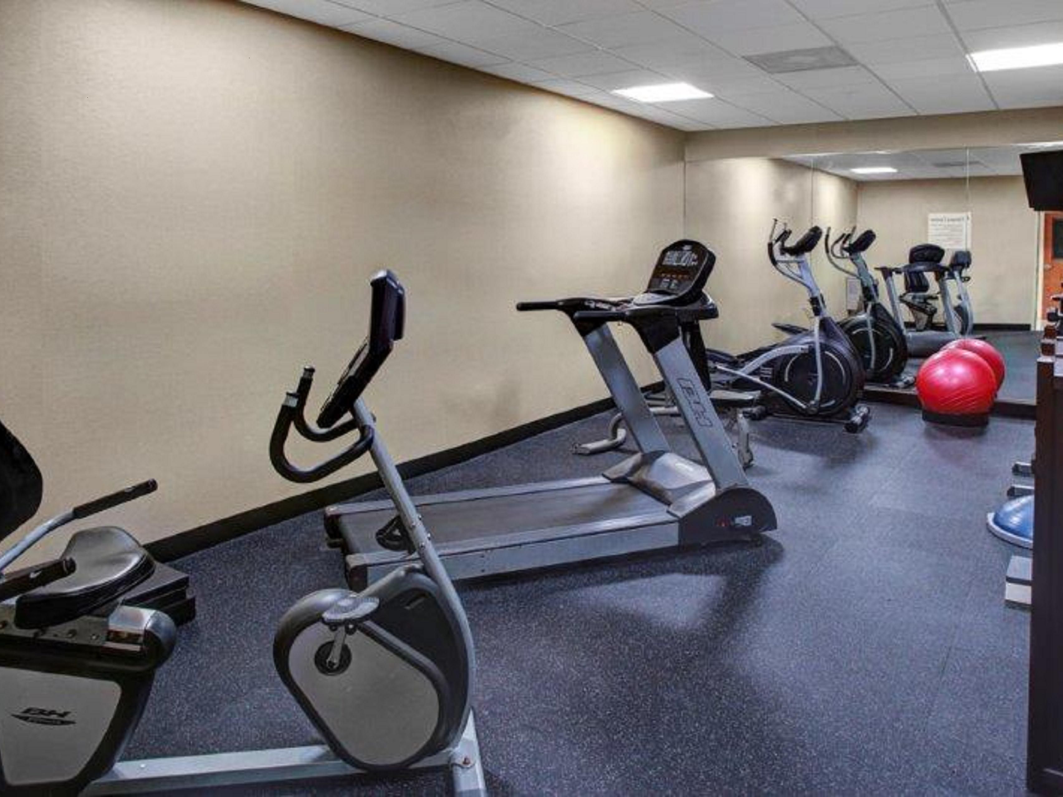 Need a quick morning workout? Visit our 24-hour on-site fitness center featuring a stair stepper, treadmill, elliptical machines, a stationary bicycle, and free weights!