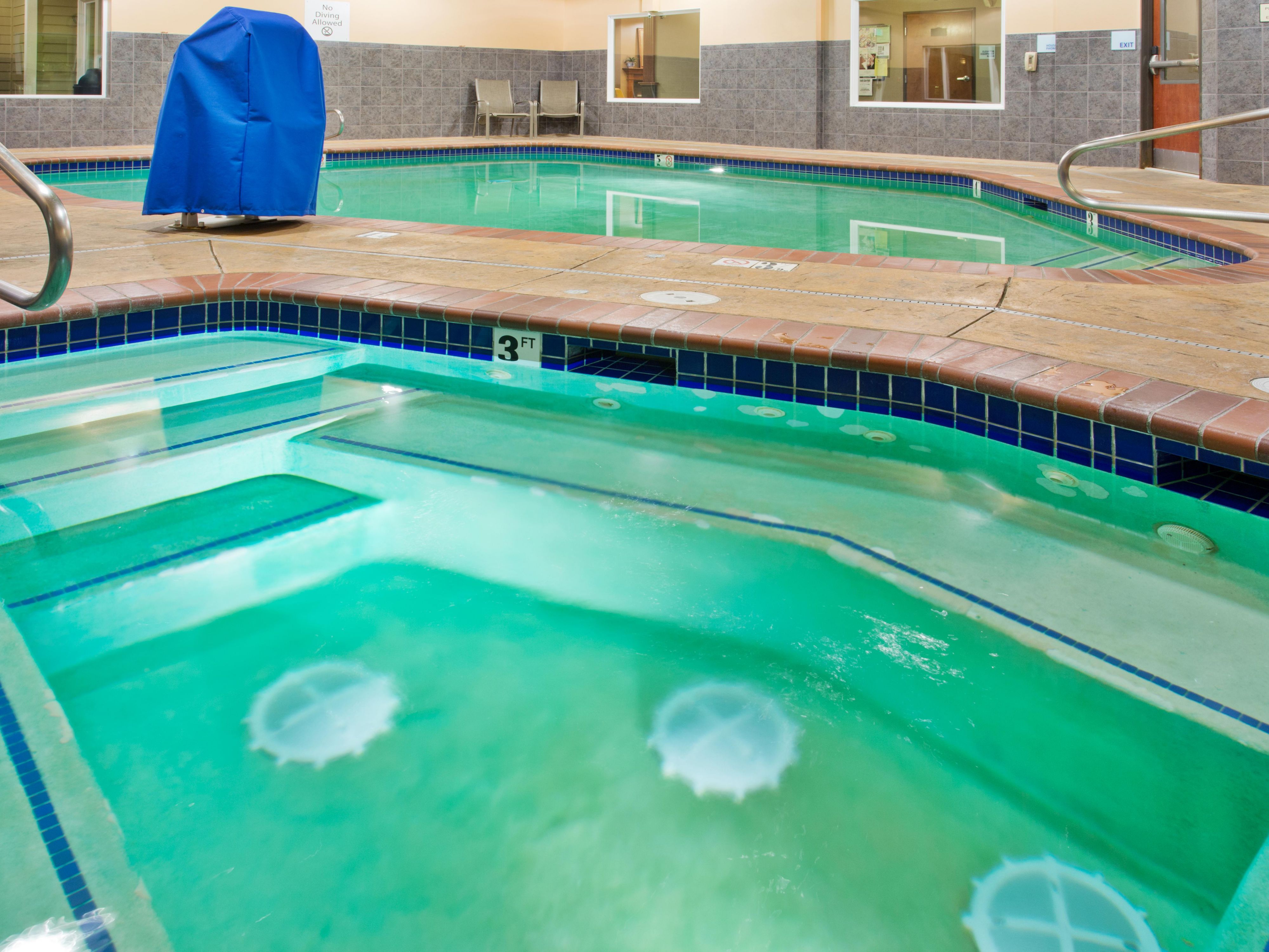 Come swim and relax at our now opened swimming pool and hot tub area. 
Reservations will be needed upon arrival. 