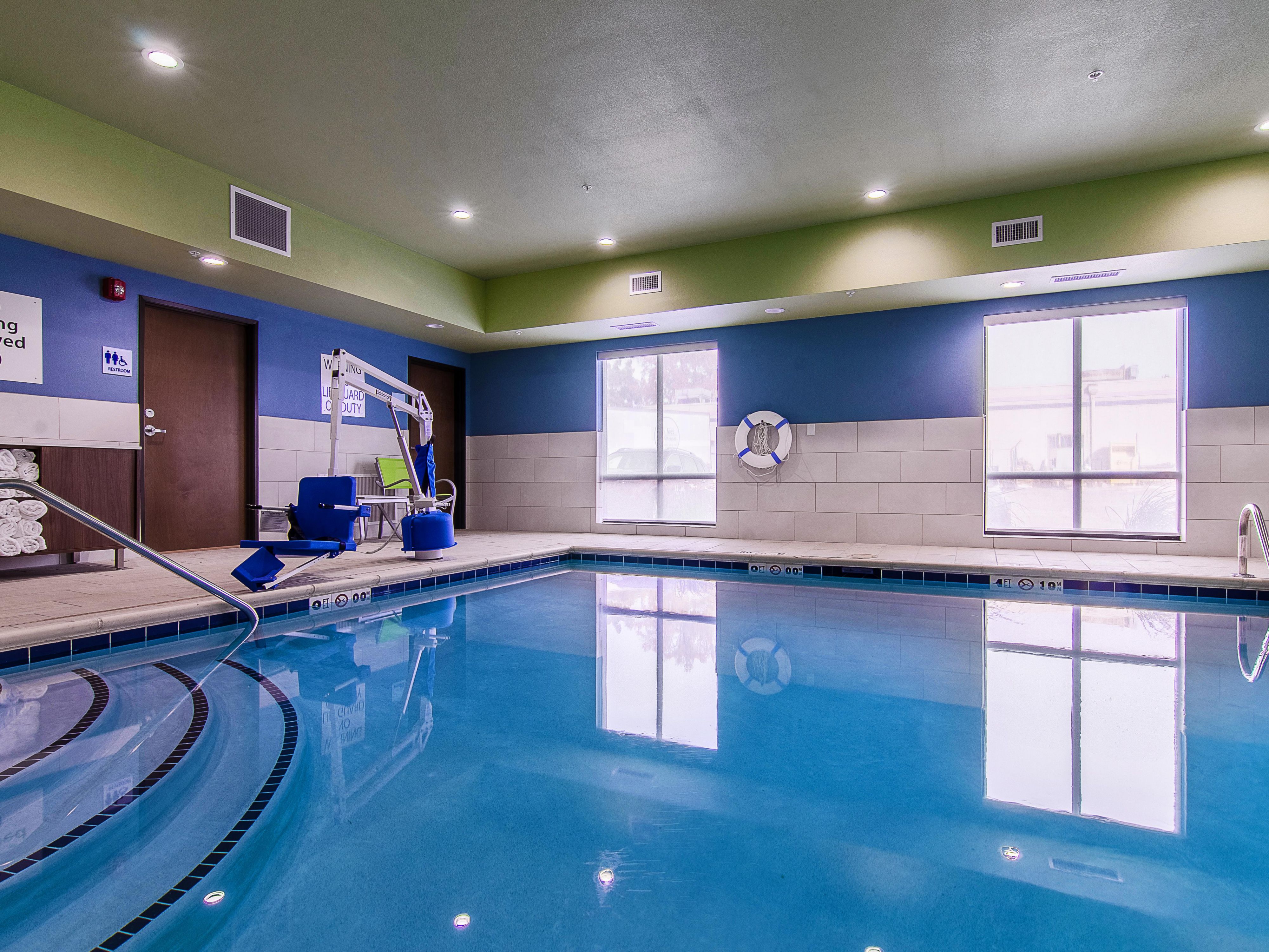 Holiday Inn Express Atchison KS Swimming Pool