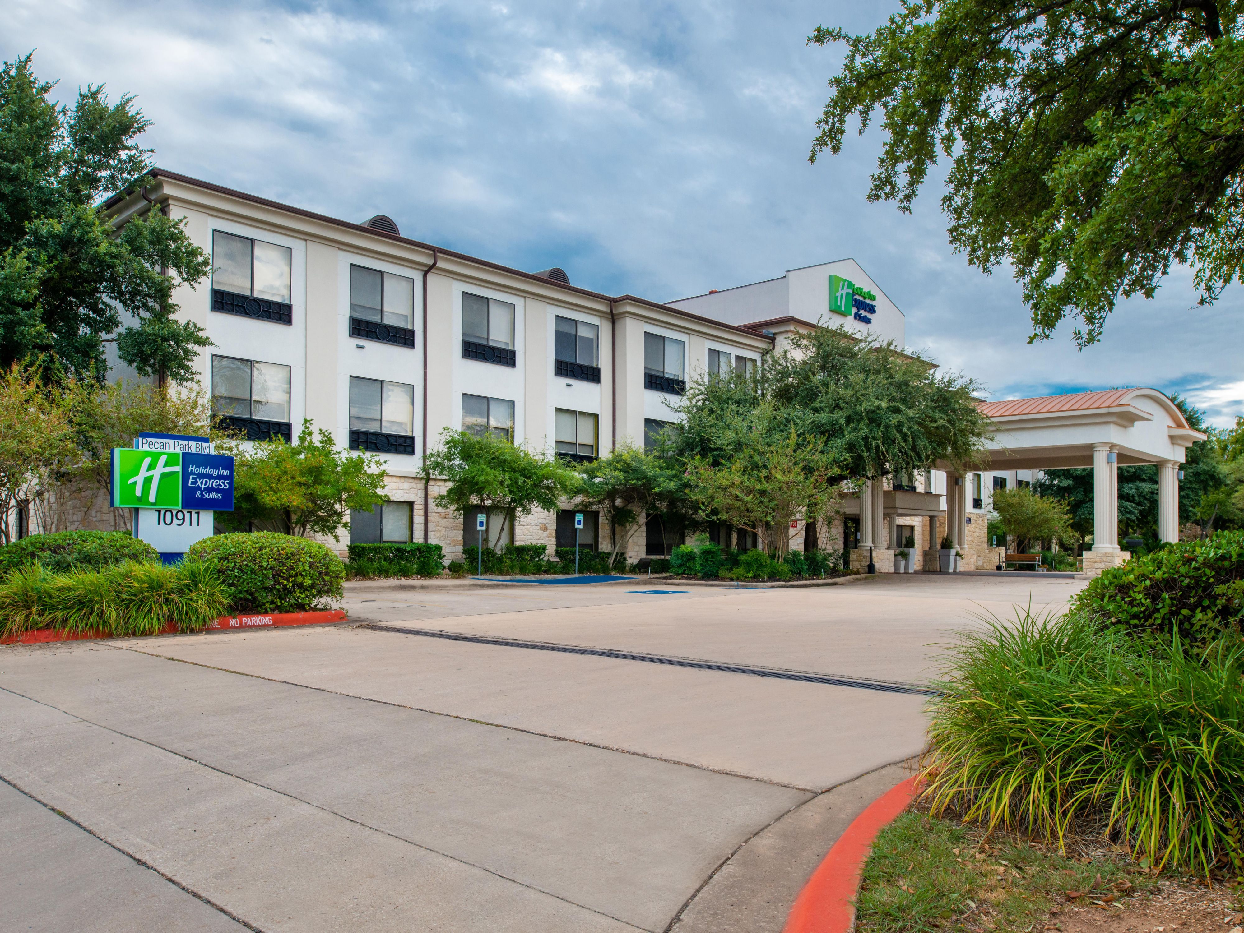 Welcome to our Austin, Texas hotel near Round Rock Sports Center.