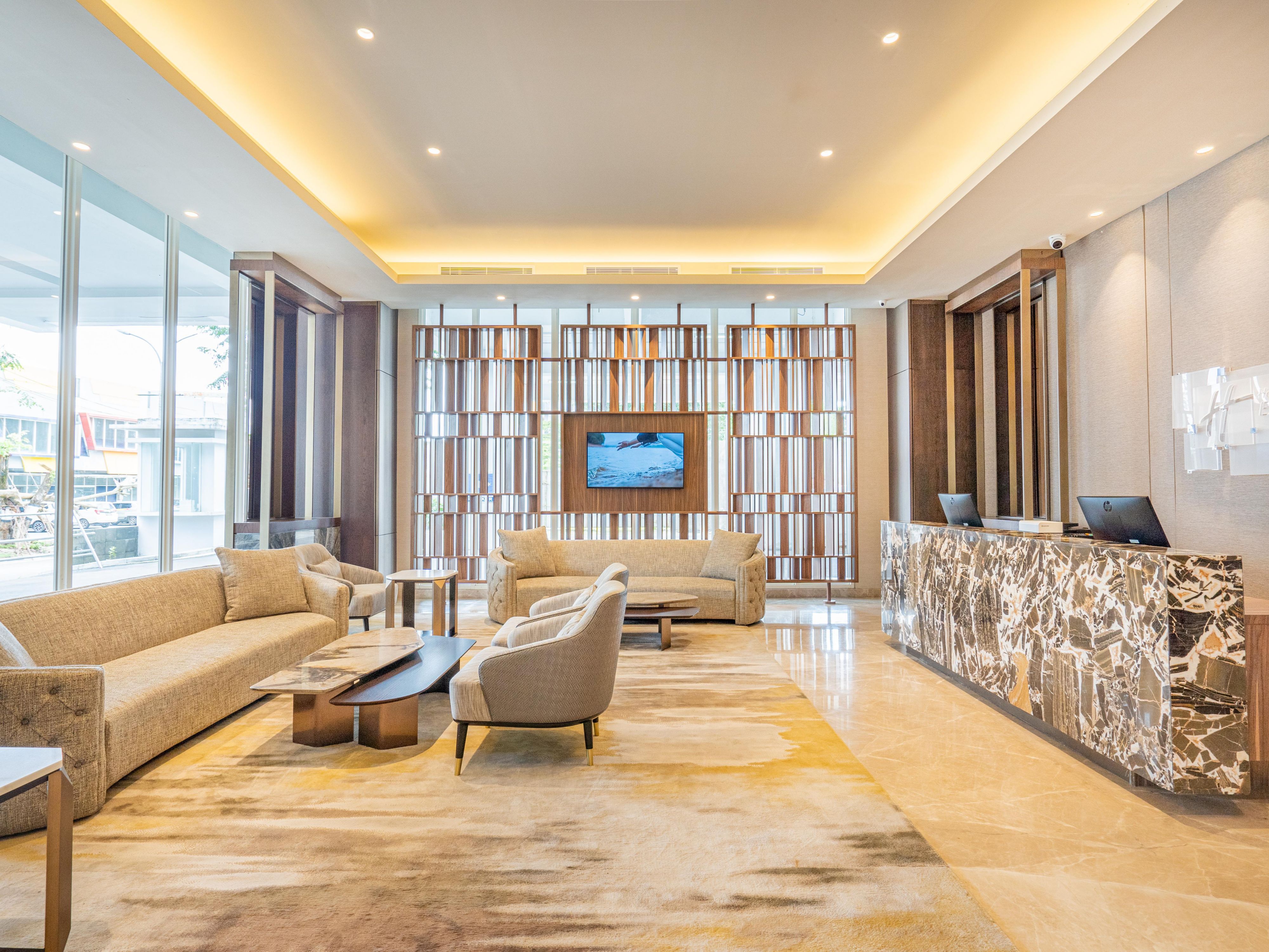 Relax and recharge in our expansive lobby, perfect for working and socializing.