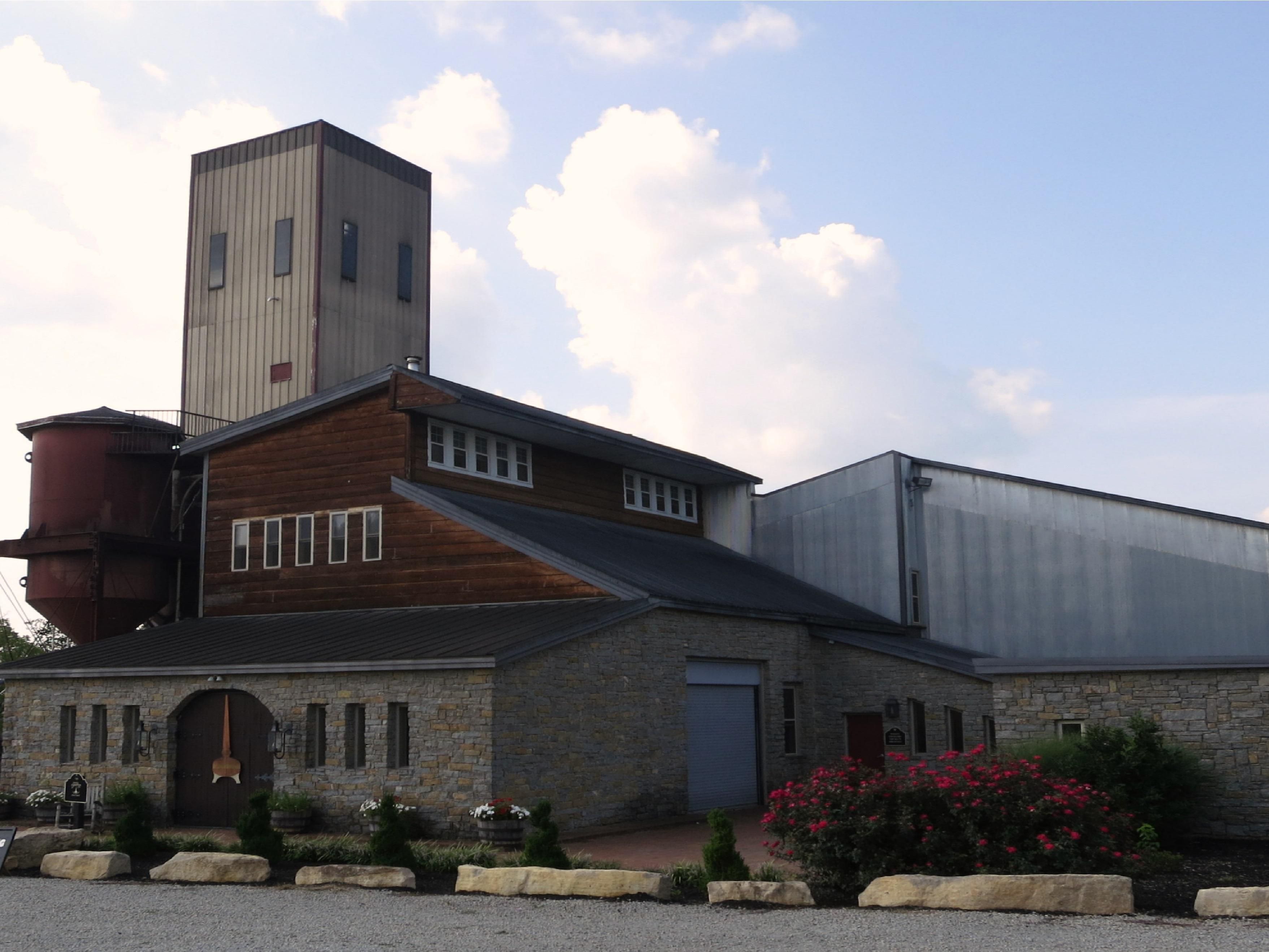 The Holiday Inn Express and Suites Bardstown is the best home base to have when visiting Bardstown because the property is only minutes away from some of the most well known and highly rated bourbon distilleries in the the world. If bourbon is what you are after, then hotel accommodations are what you need. Book now!