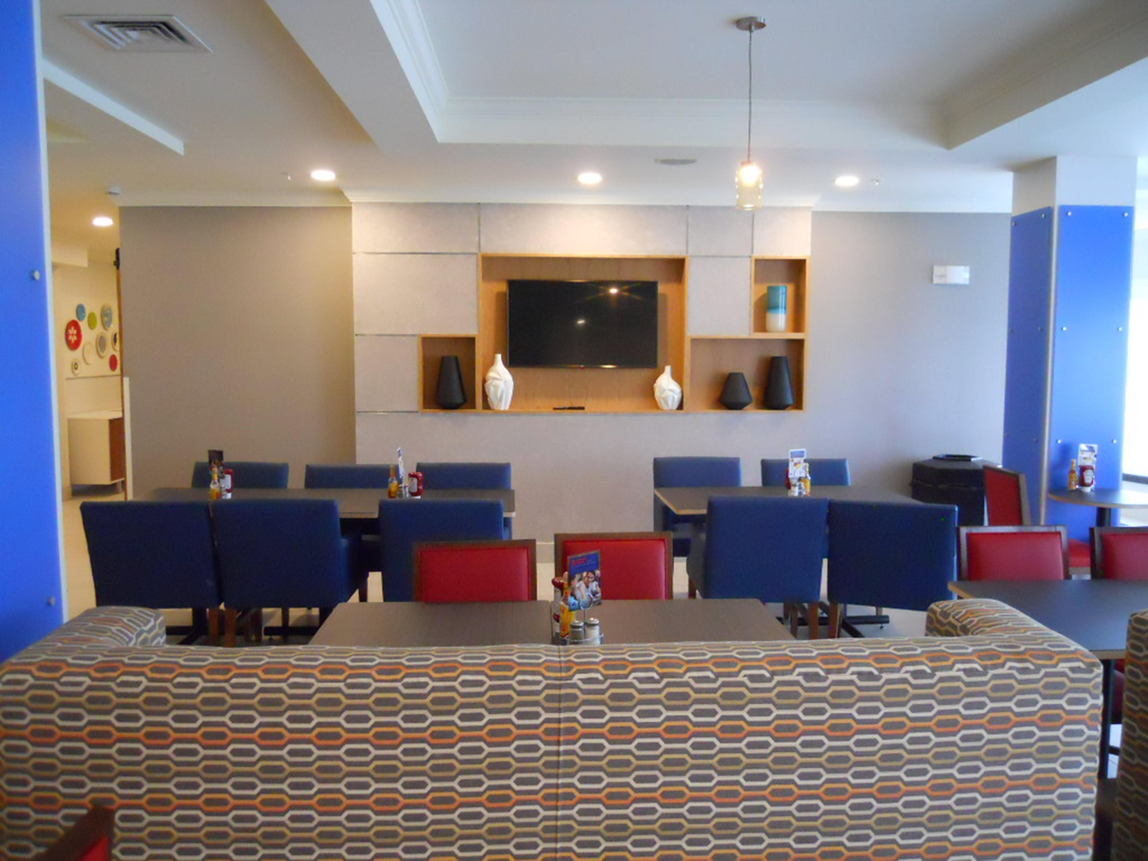 Great place to hang out while staying at our hotel. Plenty of space to lounge and watch TV with others. 