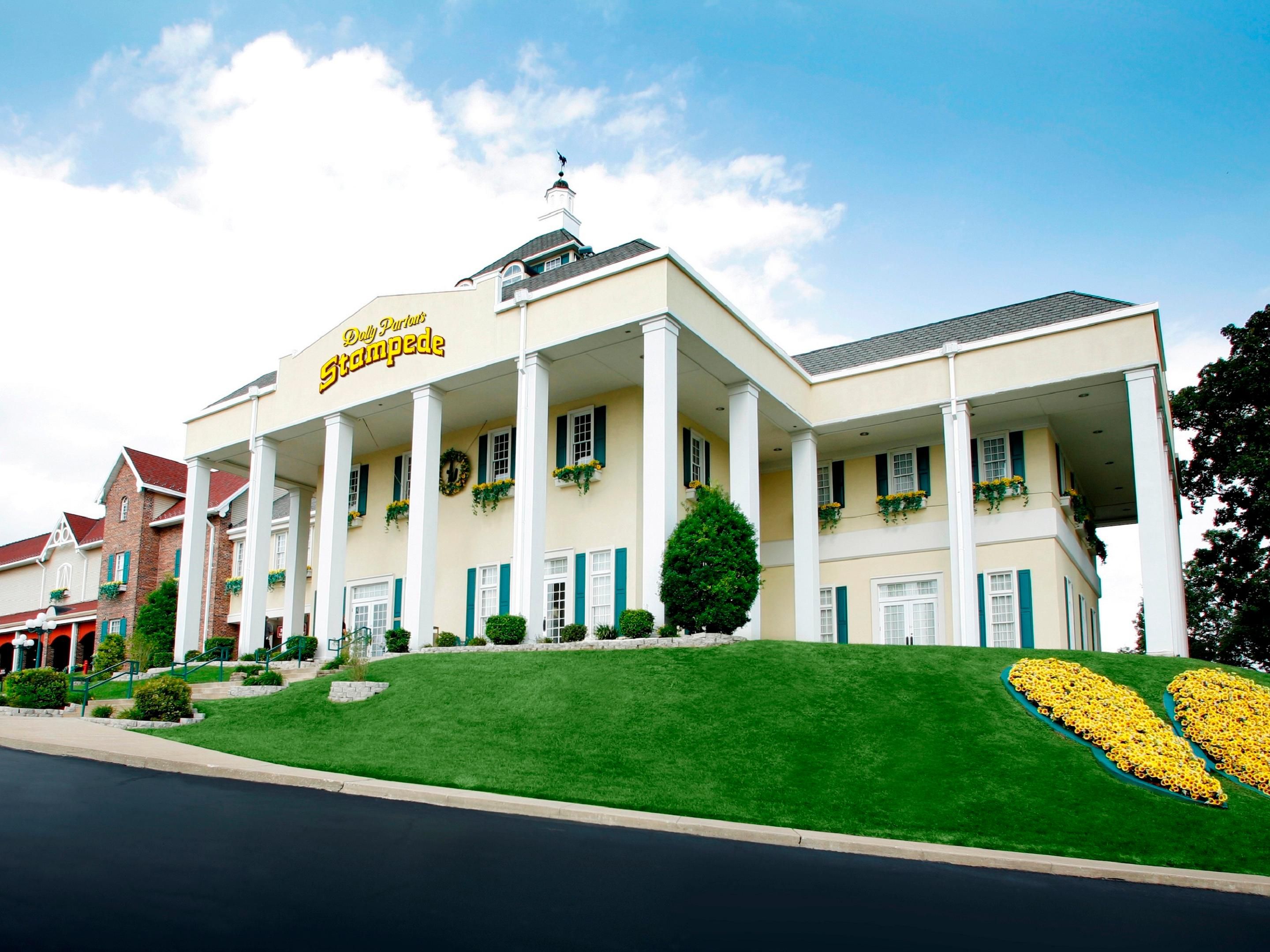 Plan your stay with us! We are located near Dolly Parton’s Stampede in Branson which is the World’s Most Visited Dinner Attraction. Featuring a rousing overture highlighted by 32 magnificent horses and a cast of top-notch riders, The Stampede will thrill you with daring feats of trick riding and competition. 