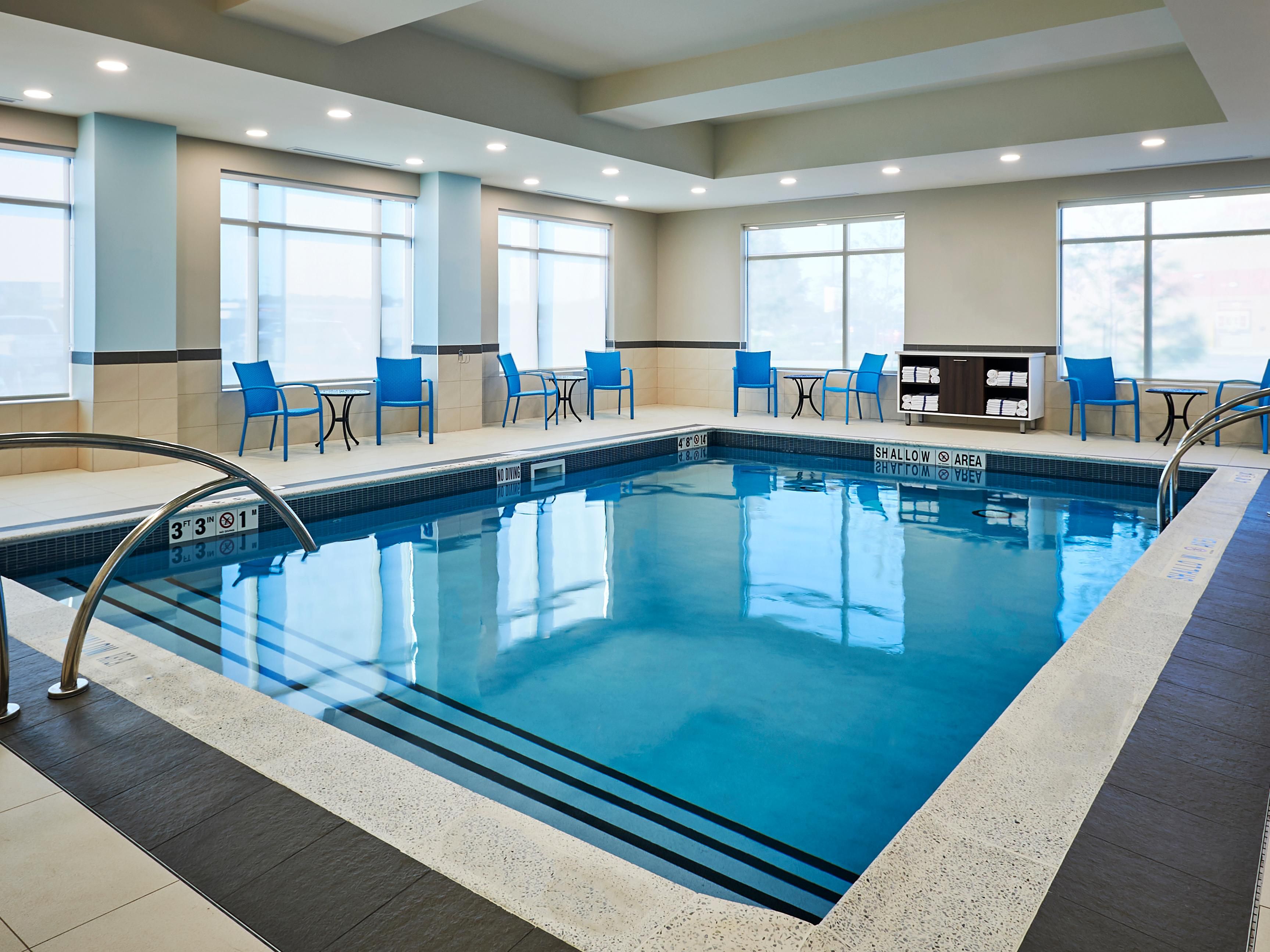 Make a splash during your stay with us! Enjoy our inviting indoor heated pool, open daily from 7 AM to 11 PM. Whether you're looking to unwind after a day of exploring or want to keep the kids entertained, our pool offers the perfect escape. So, pack your swimsuits and dive into comfort at Holiday Inn Express