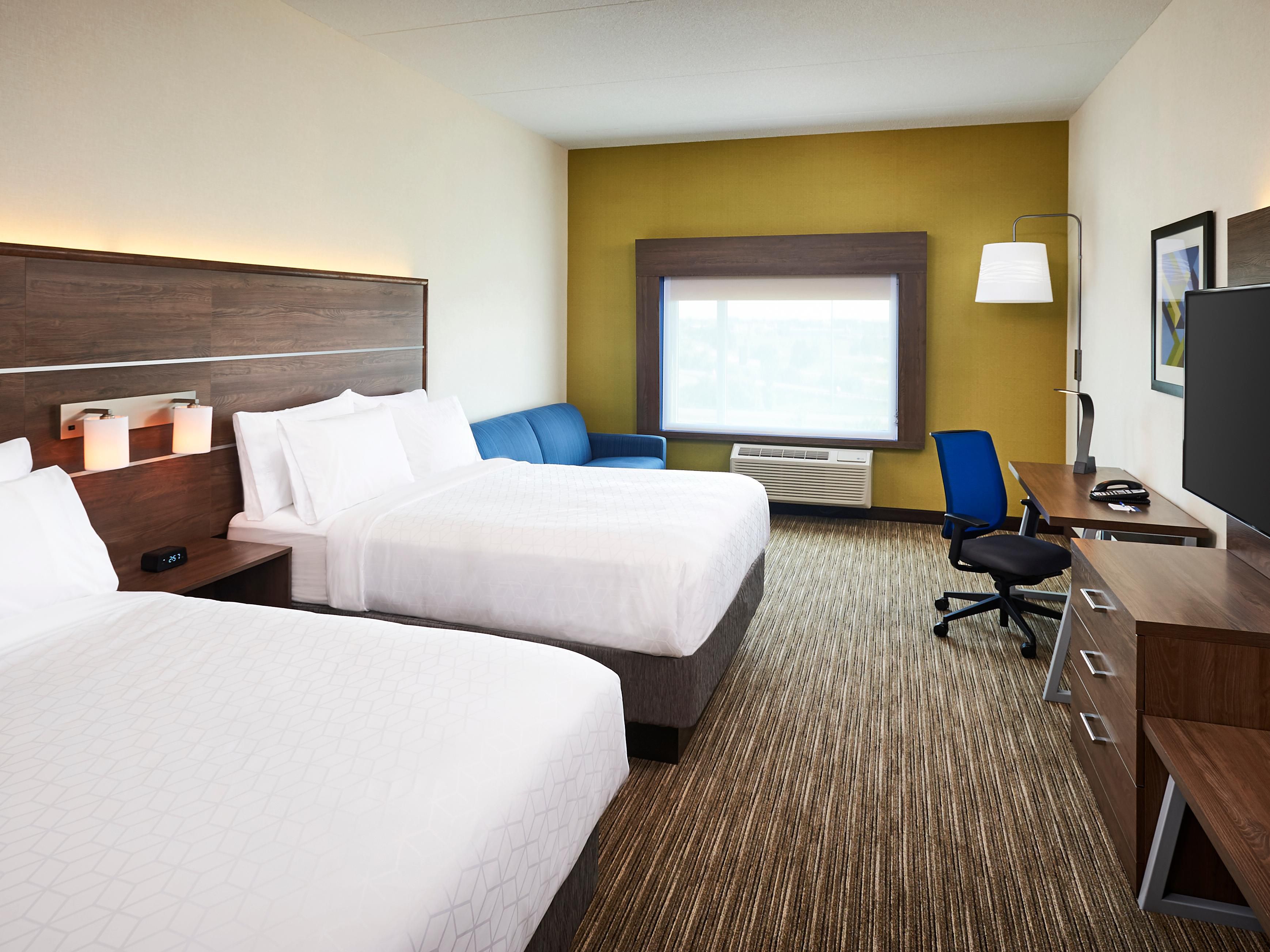 Rest easy and get a great night’s sleep with our Express Recharge, featuring plush duvets and a choice of firm or soft pillows.