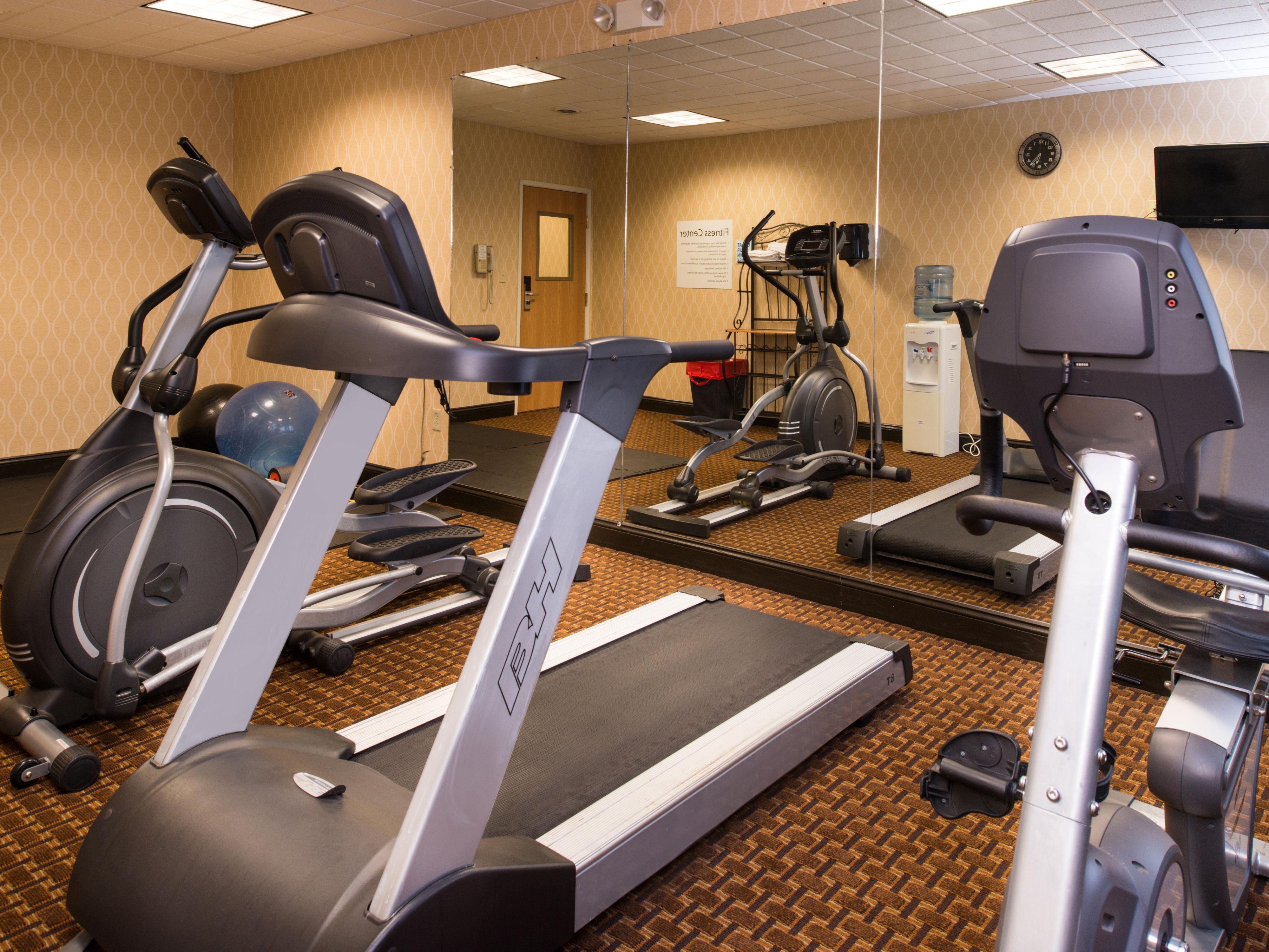Maintain your fitness routine at any time in our 24-hour Fitness Center. Featuring elliptical machines, free weights, and treadmills, you can tailor your workout to suit your preferences at our Bucyrus hotel.