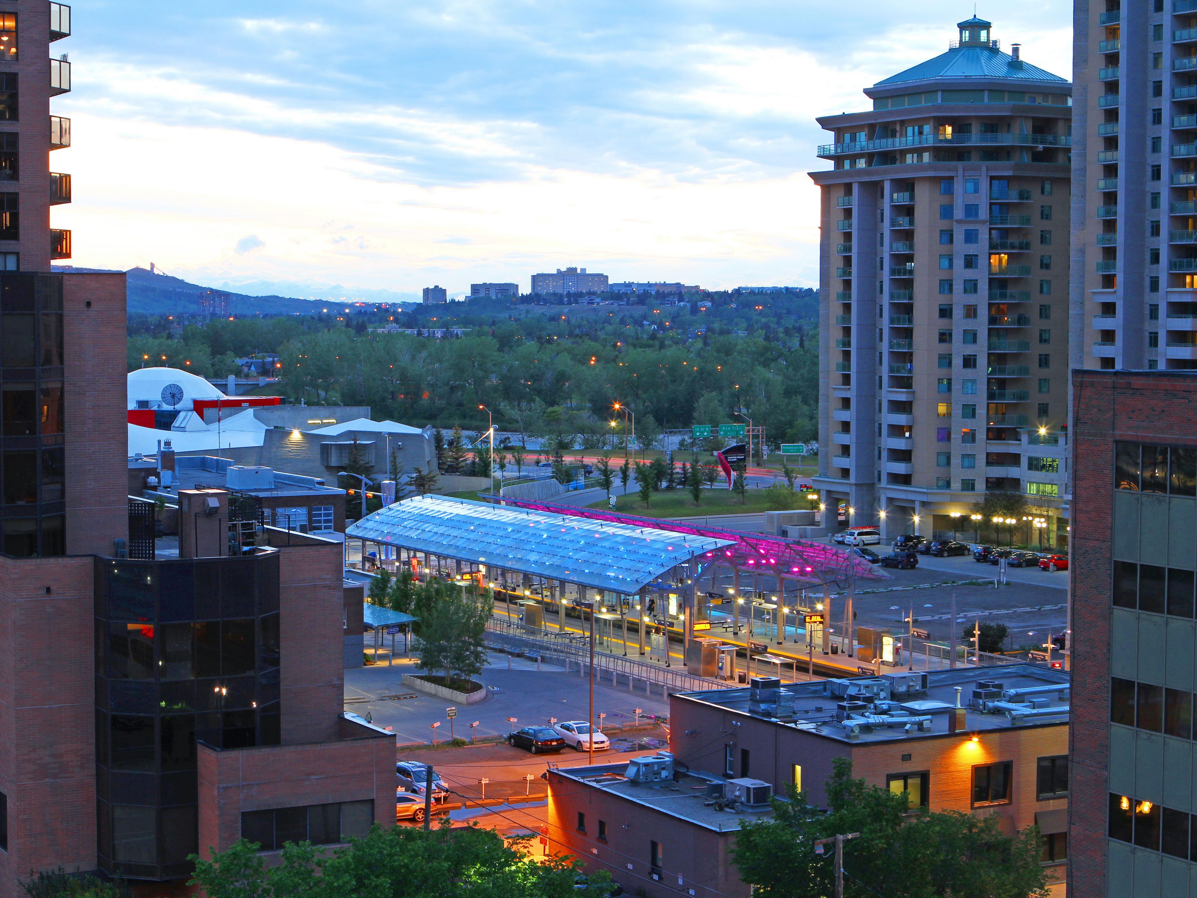 That’s right. You can take the C-Train from the station, which is just a block away from the hotel, to any location in downtown Calgary for free. Downtown Calgary has many attractions, businesses, and entertainment venues. For more information, contact us.