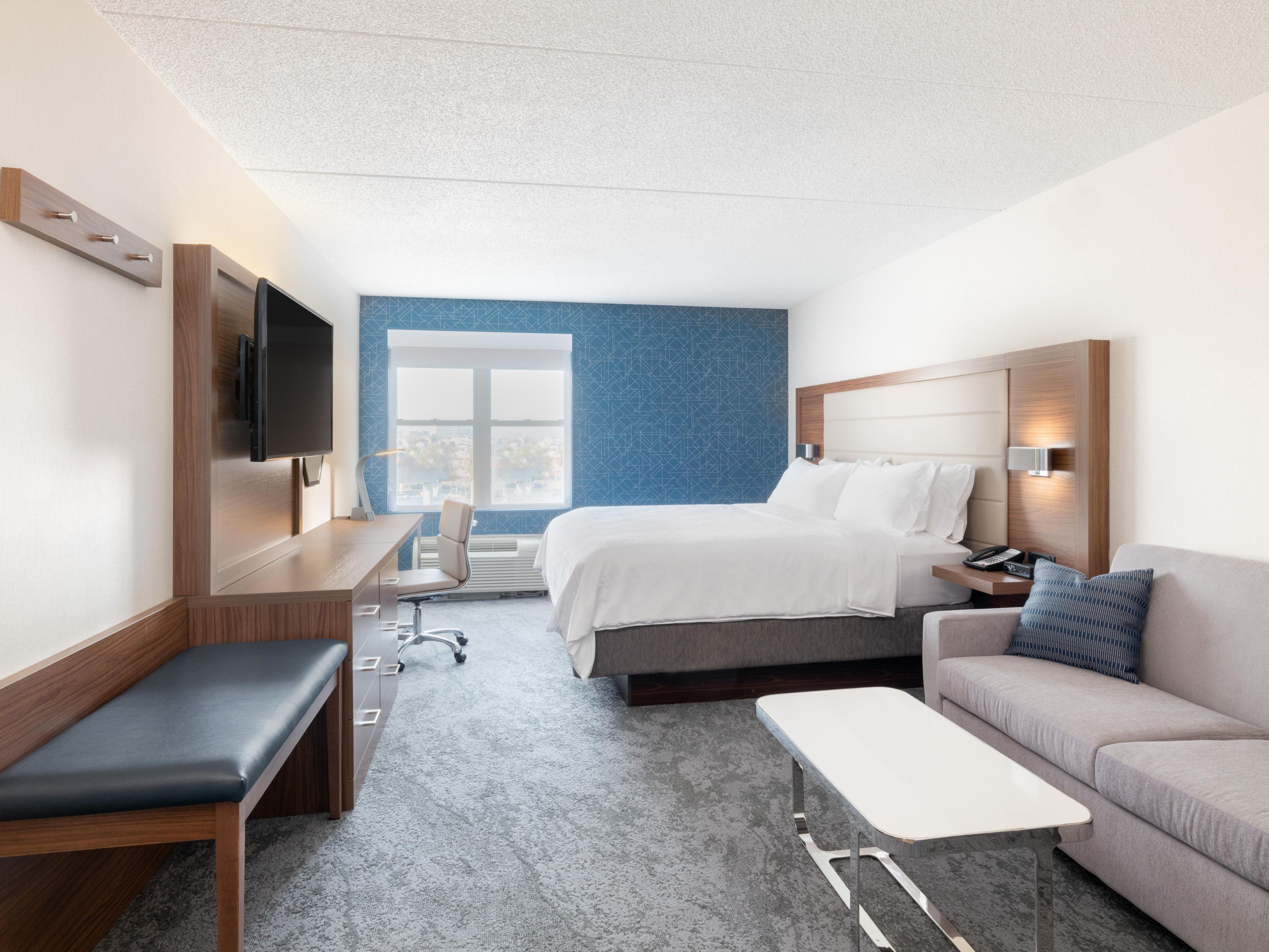 King Bed Guest Room w/ Sofa Bed