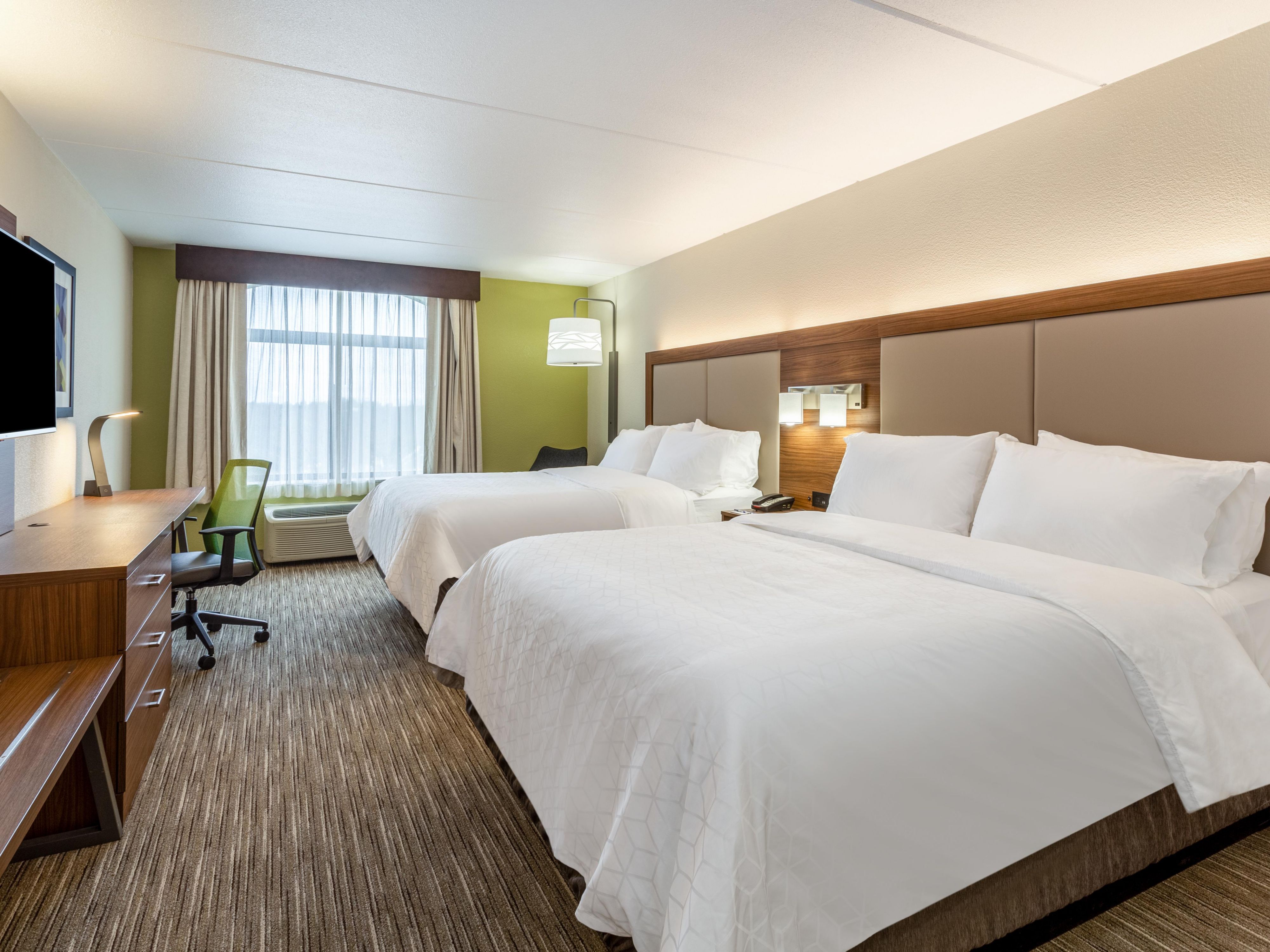 2 Queen Beds Nonsmoking 