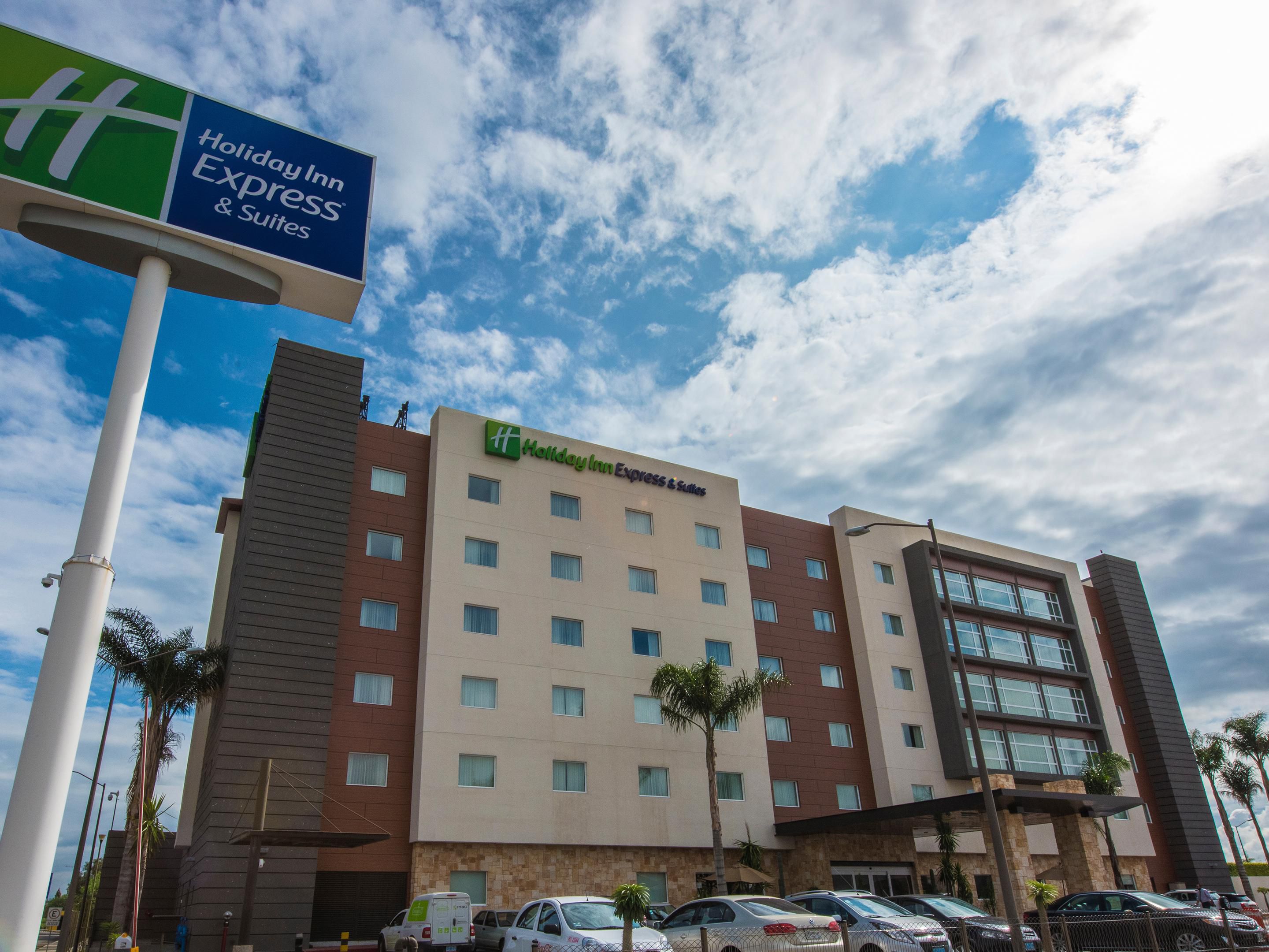 Holiday Inn Express Celaya, perfect for business or leisure.