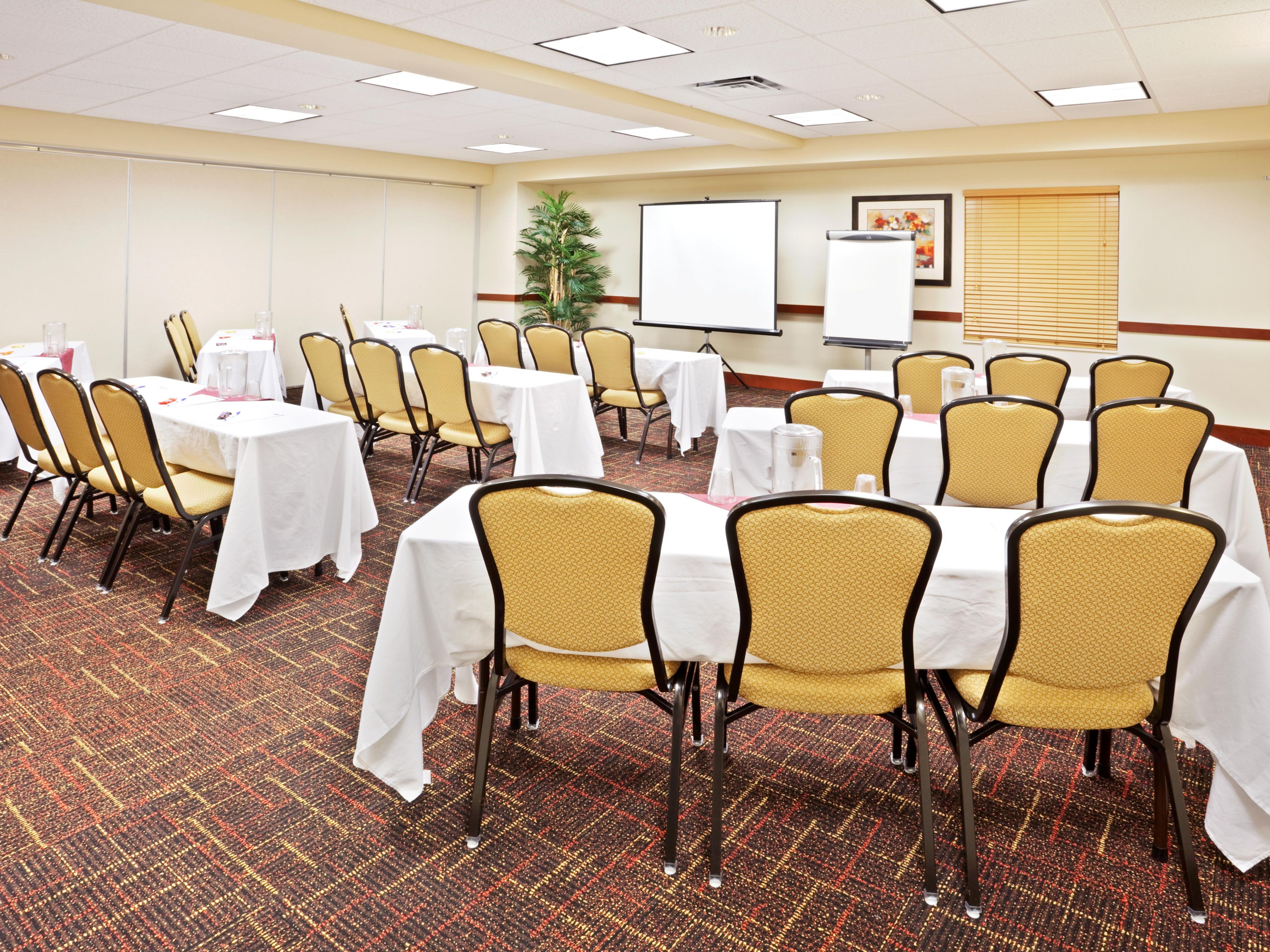 Whether you are planning a training, banquet dinner or a family event we have the perfect space for you. Friendly staff and meeting planners, provide everything you need to make your event successful.  Inquire today!