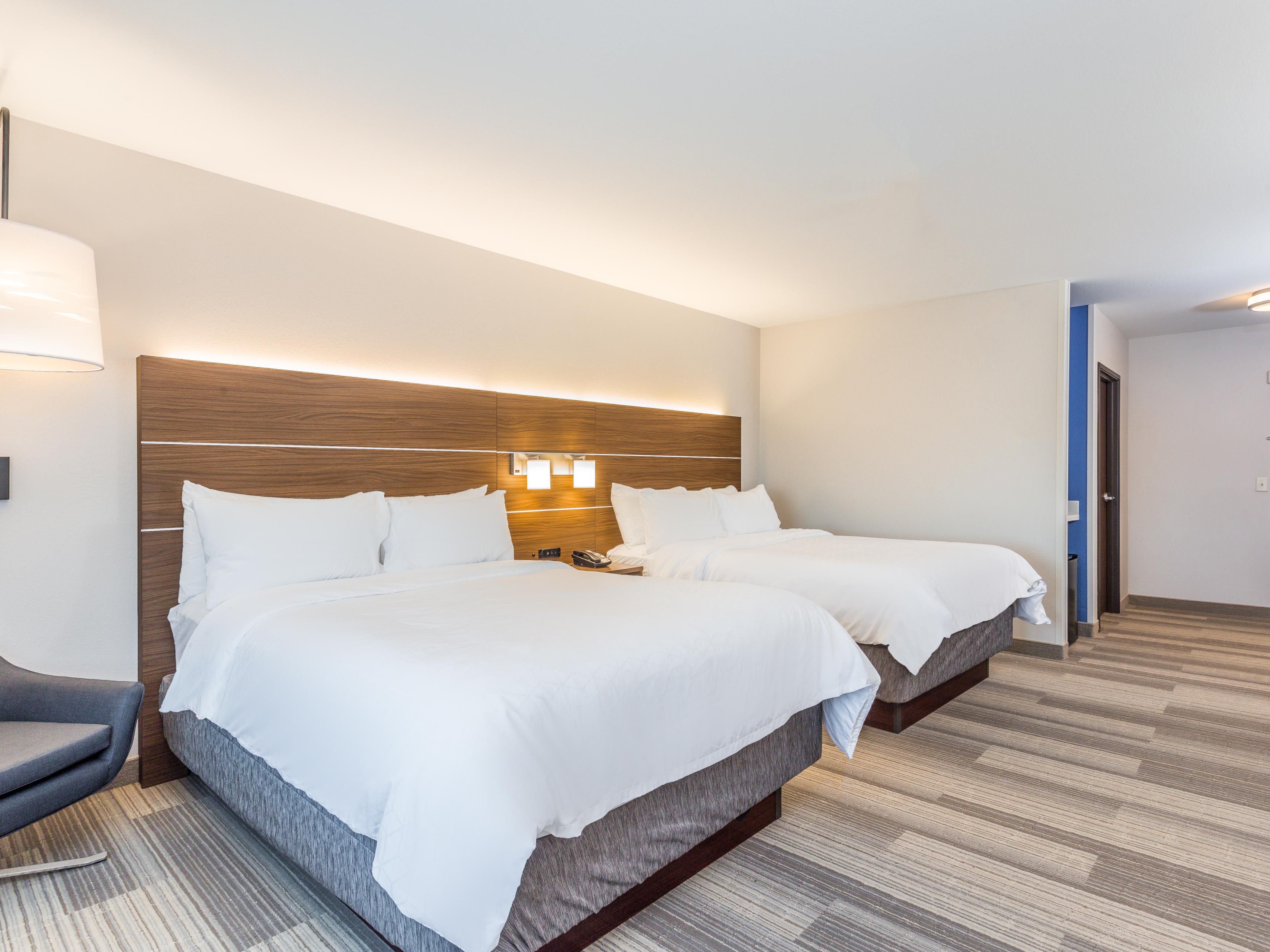 Standard 2 Queen Beds Nonsmoking 