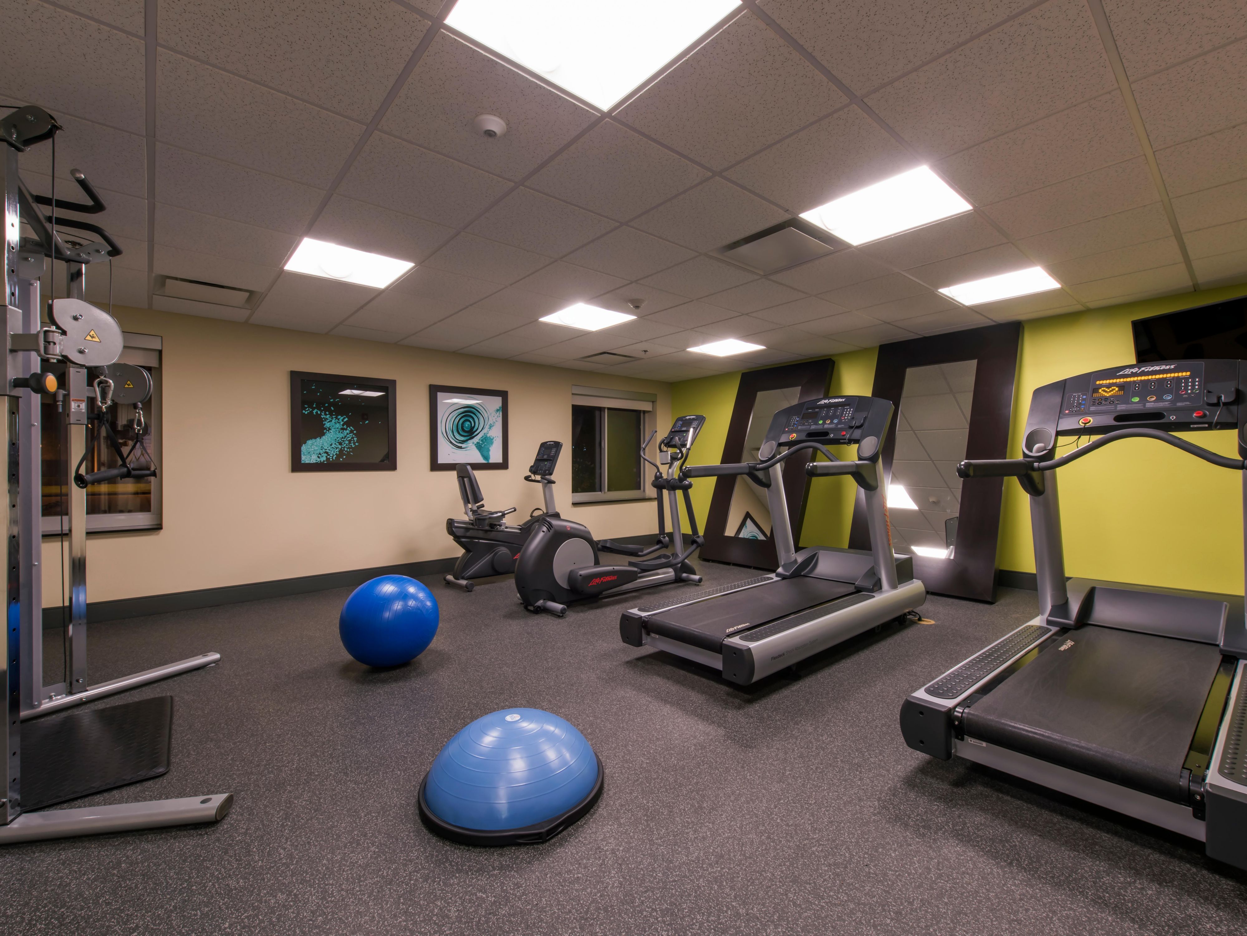 Discover comfort and modern essentials designed for your convenience. Stay active in our 24-hour Fitness Center, take a dip in our heated indoor pool, and unwind on our outdoor patio with scenic mountain views. Plus, enjoy free Wi-Fi, on-site parking, exceptional hospitality, and seamless local shuttle service throughout your stay.