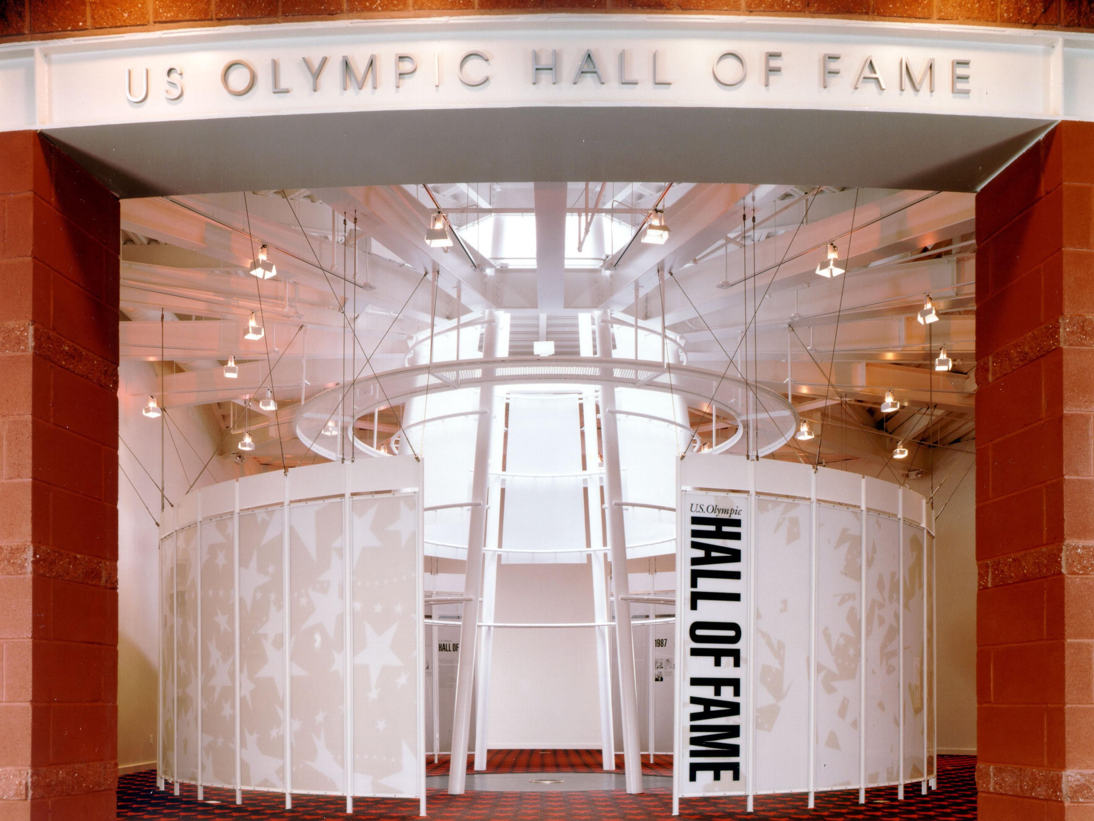 Our hotel is ideally located in downtown Colorado Springs, just off Interstate 25. Explore nearby gems like the stunning Garden of the Gods and Cheyenne Mountain Zoo, which are minutes away. Whether you're visiting for business or leisure, our central location invites you to immerse yourself in the vibrant culture of Colorado Springs.