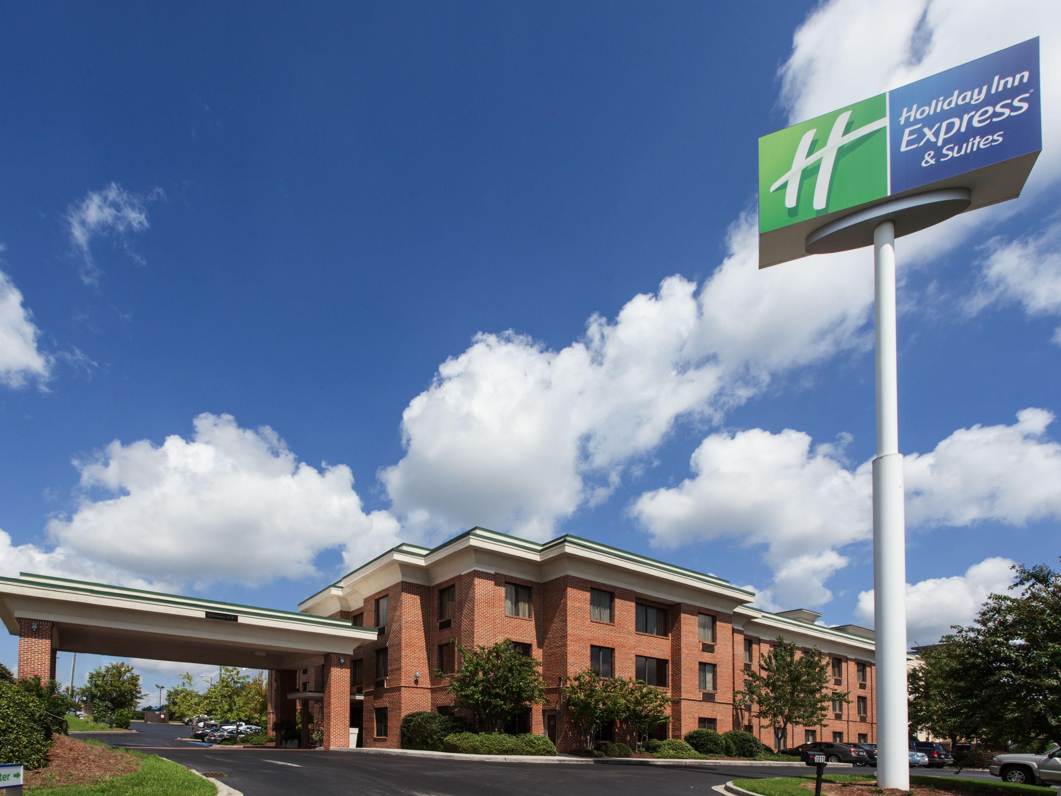 Experience a convenient stay off the I-20 in Columbia, SC. Our location offers easy access to popular attractions like Segra Park, the University of South Carolina, Fort Jackson, and the Sparkleberry neighborhood. Enjoy a comfortable visit, perfect for families traveling for youth sports, leisure visitors, and business travelers alike.
