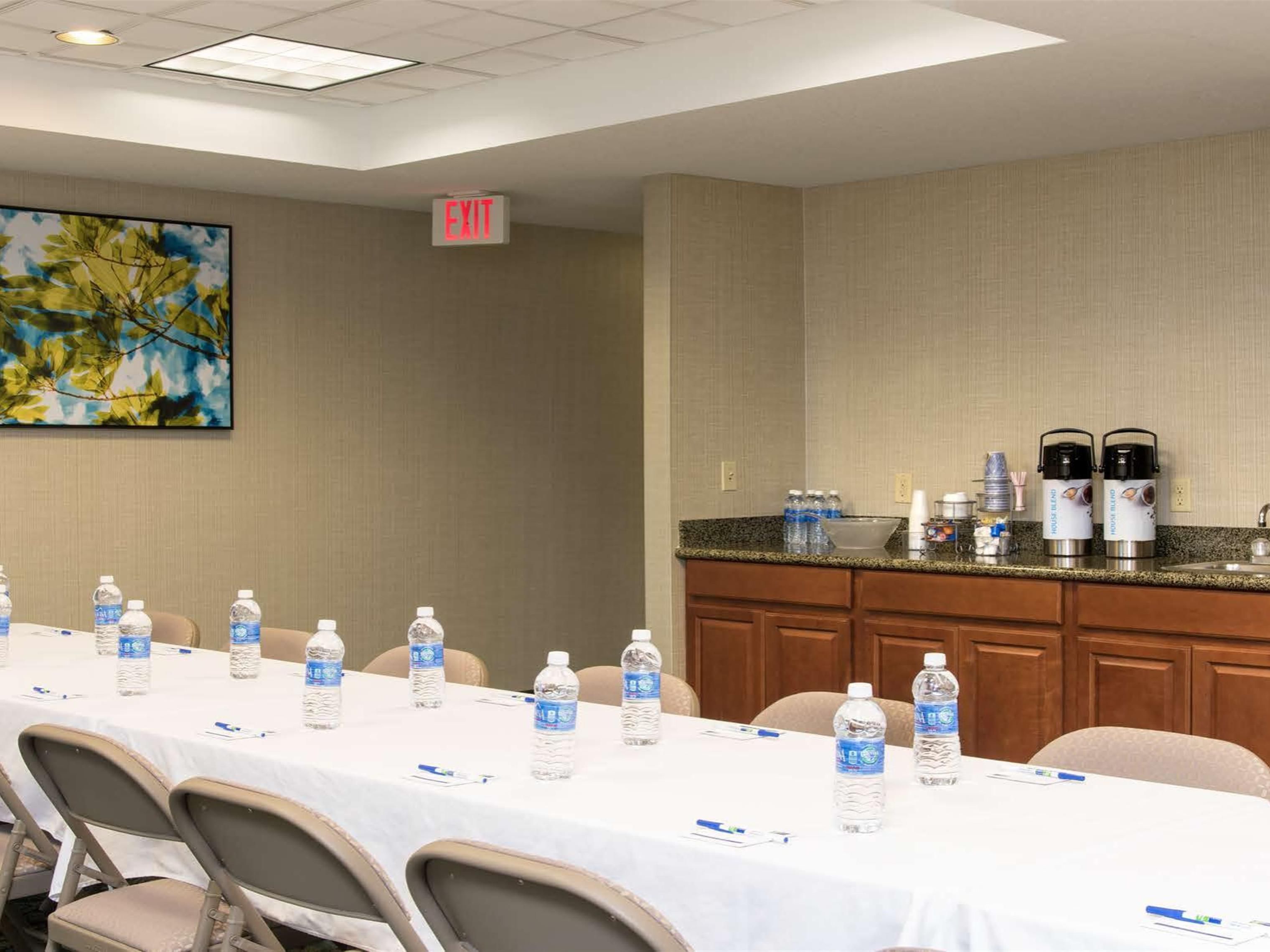 Contact the Holiday Inn Express Danville for all of your small meeting needs!  Let us take care of the details so you can be productive.