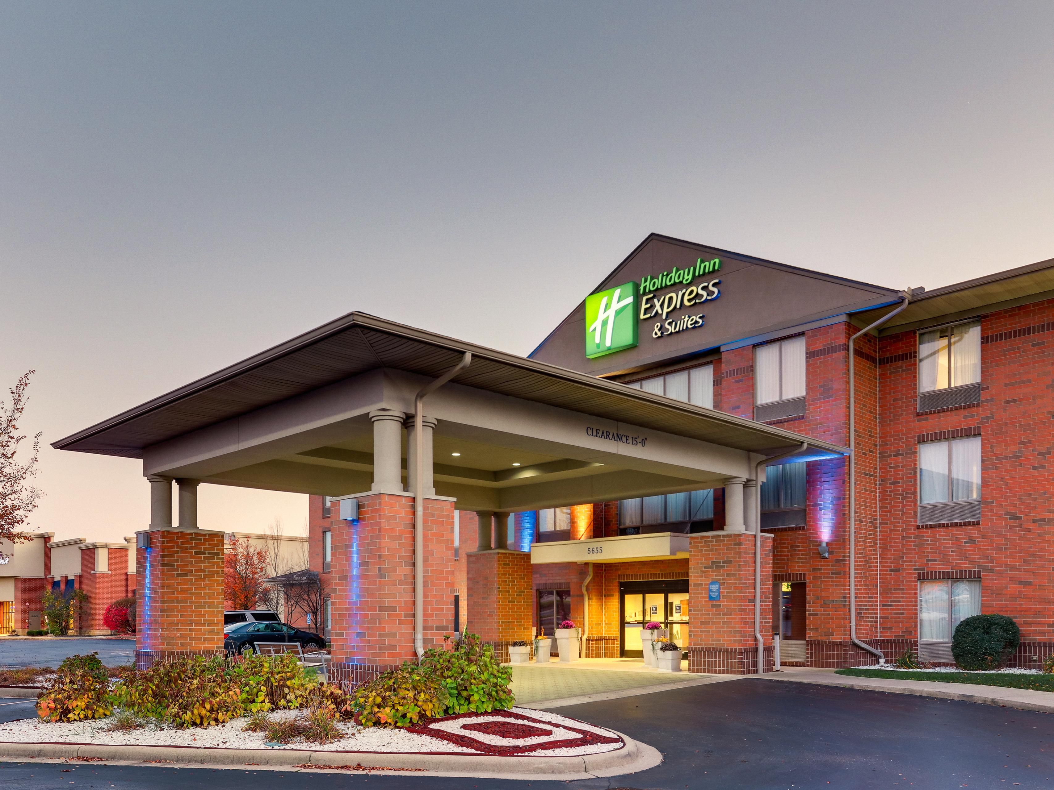 Welcome to the Holiday Inn Express & Suites Dayton-Centerville