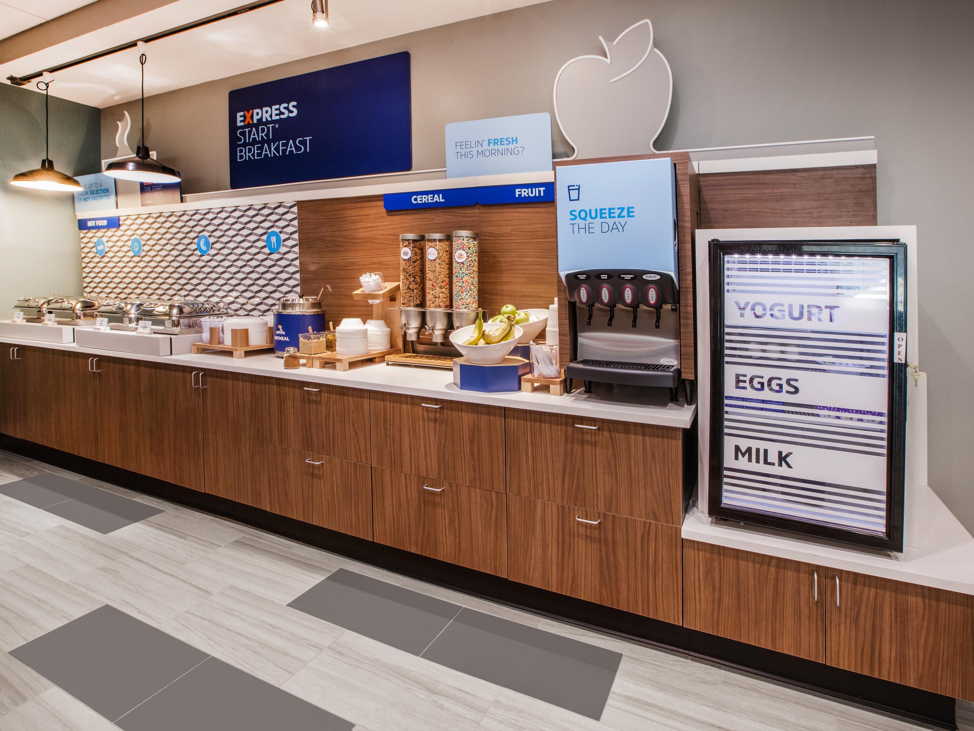 Start each day with our complimentary Express Start® Breakfast buffet featuring hot and cold favorites. Enjoy eggs and breakfast meat, hot pancakes, our signature cinnamon rolls, and fresh bean-to-cup coffee. Or opt for cereal, yogurt, and fresh fruit. Available Monday to Friday 6:00 AM - 9:00 AM and 7:00 AM - 10:00 AM on Saturday and Sunday.