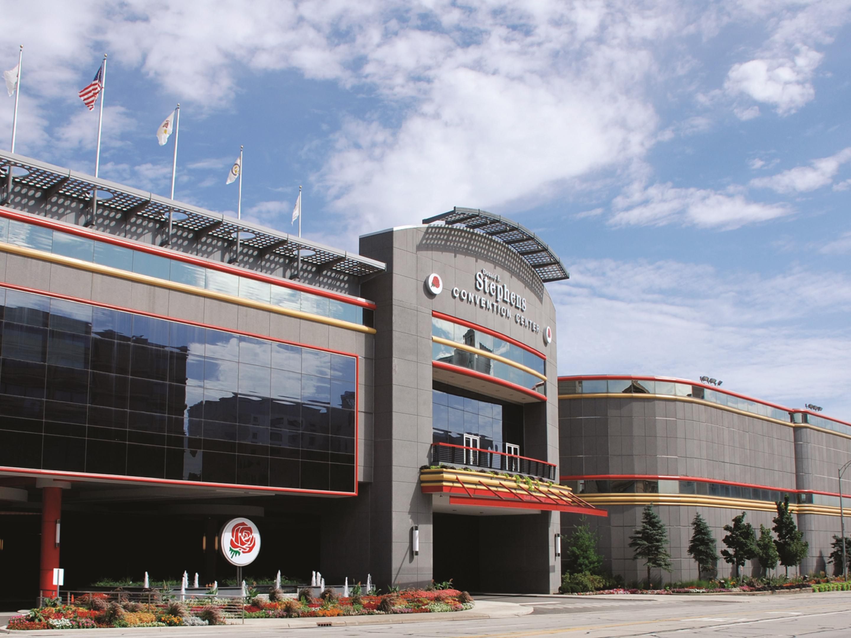 Stay with us while attended one of the many expos at the Donald E Stephens Convention Center.  Only a 2.5 miles away from the hotel, upcoming expos include Chicago Sports Spectacular and MCACN, Chicago Boat Show, Plastics Technology Expo, International Powder & Bulk Solids and World of Wheels.