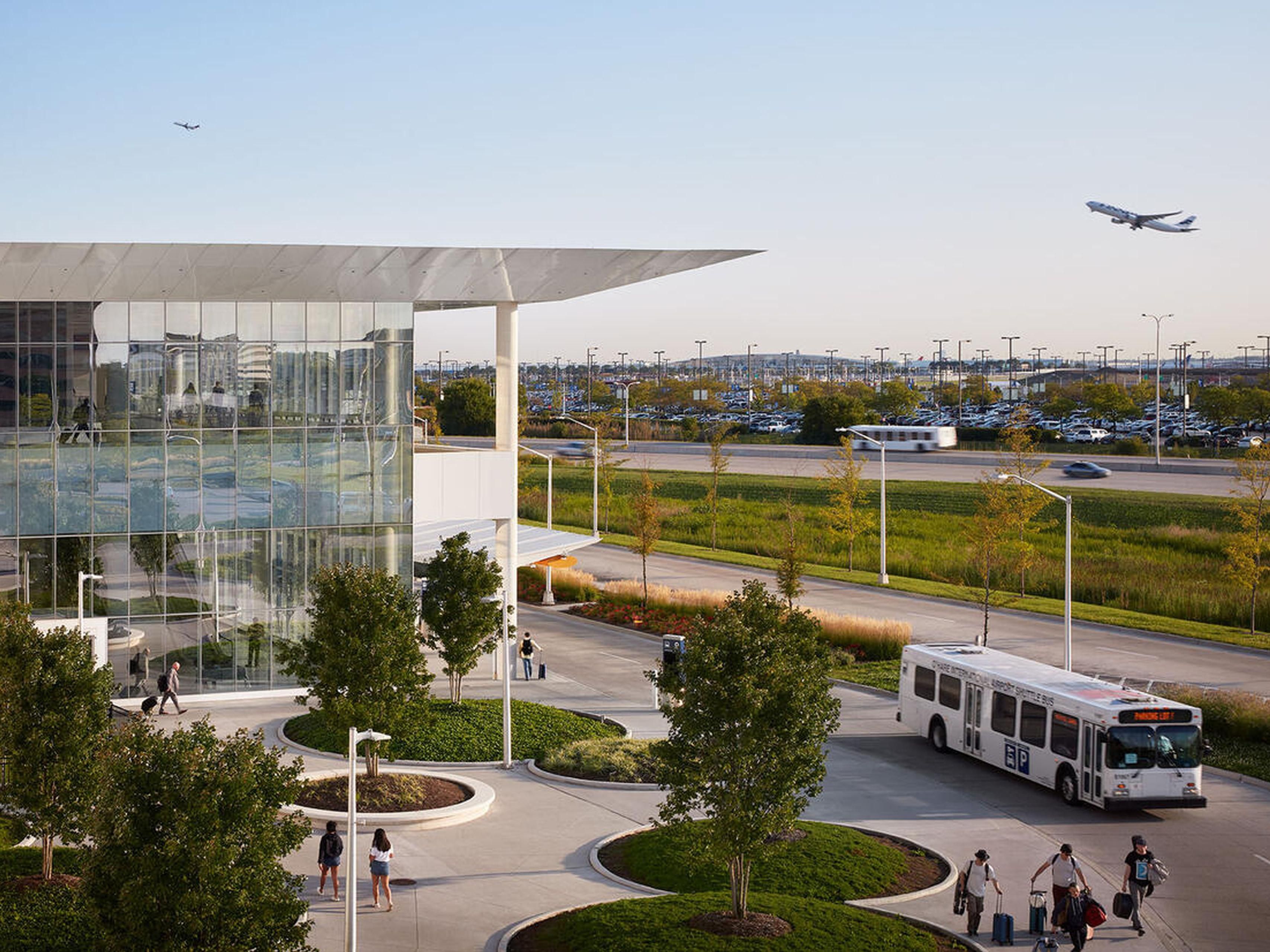The new ground transportation center (MMF) at O’Hare makes getting a rental car pain free.  Only a half a mile away from the hotel, the car rental facility offers 24-hour shuttles to and from O’Hare every nine mins. Access to 13 major rental car brands leaves your options open!