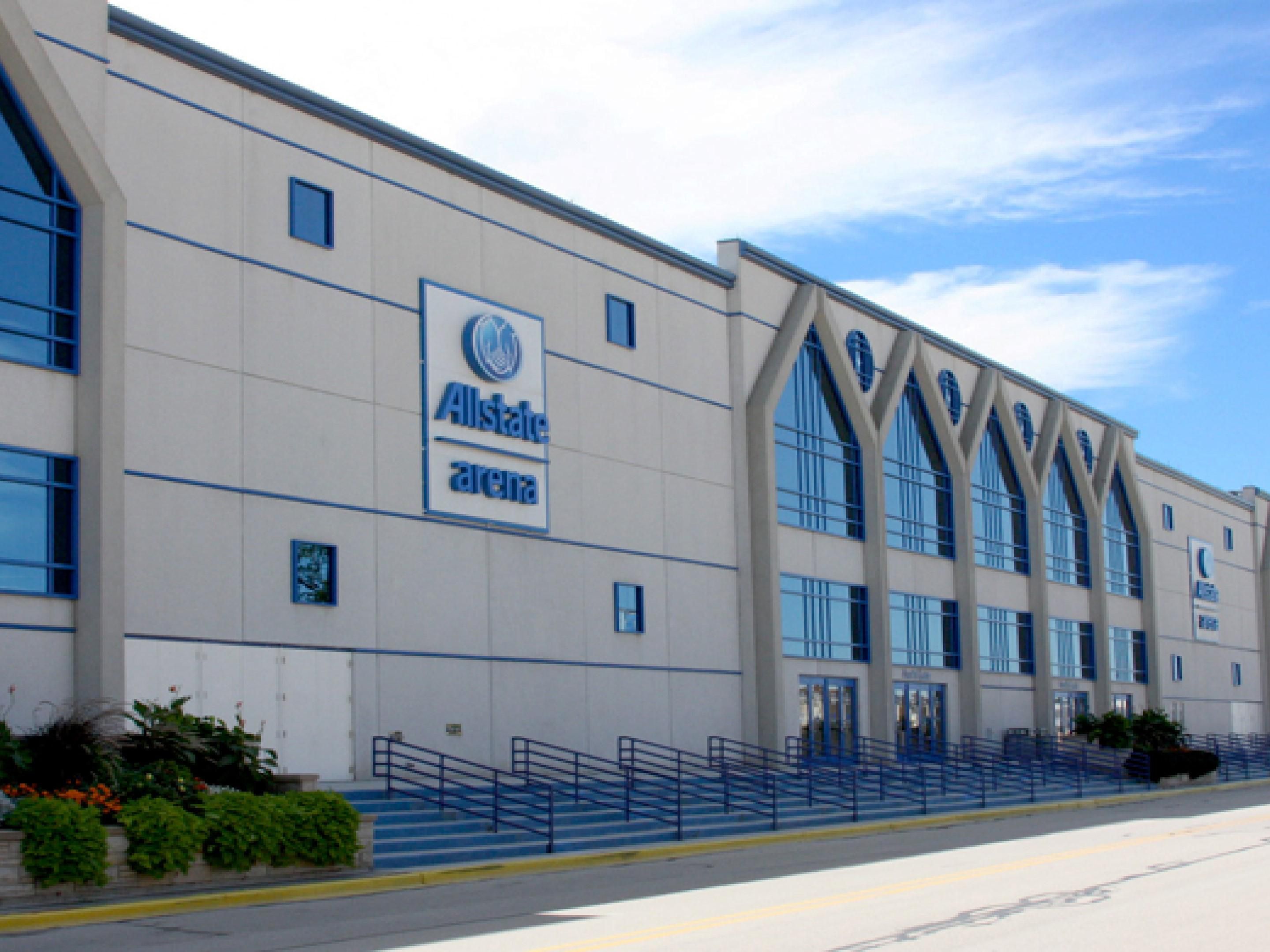 Skip the traffic and walk to upcoming concerts at Allstate Arena, just one mile from our hotel. Featuring events like Monster Jam, Sleep Token, Ramon Ayala and Tomorrow X Together. Allstate Arena is also home to the Chicago Wolves hockey team, offering exciting events year-round. Enjoy the convenience of being close to the action!