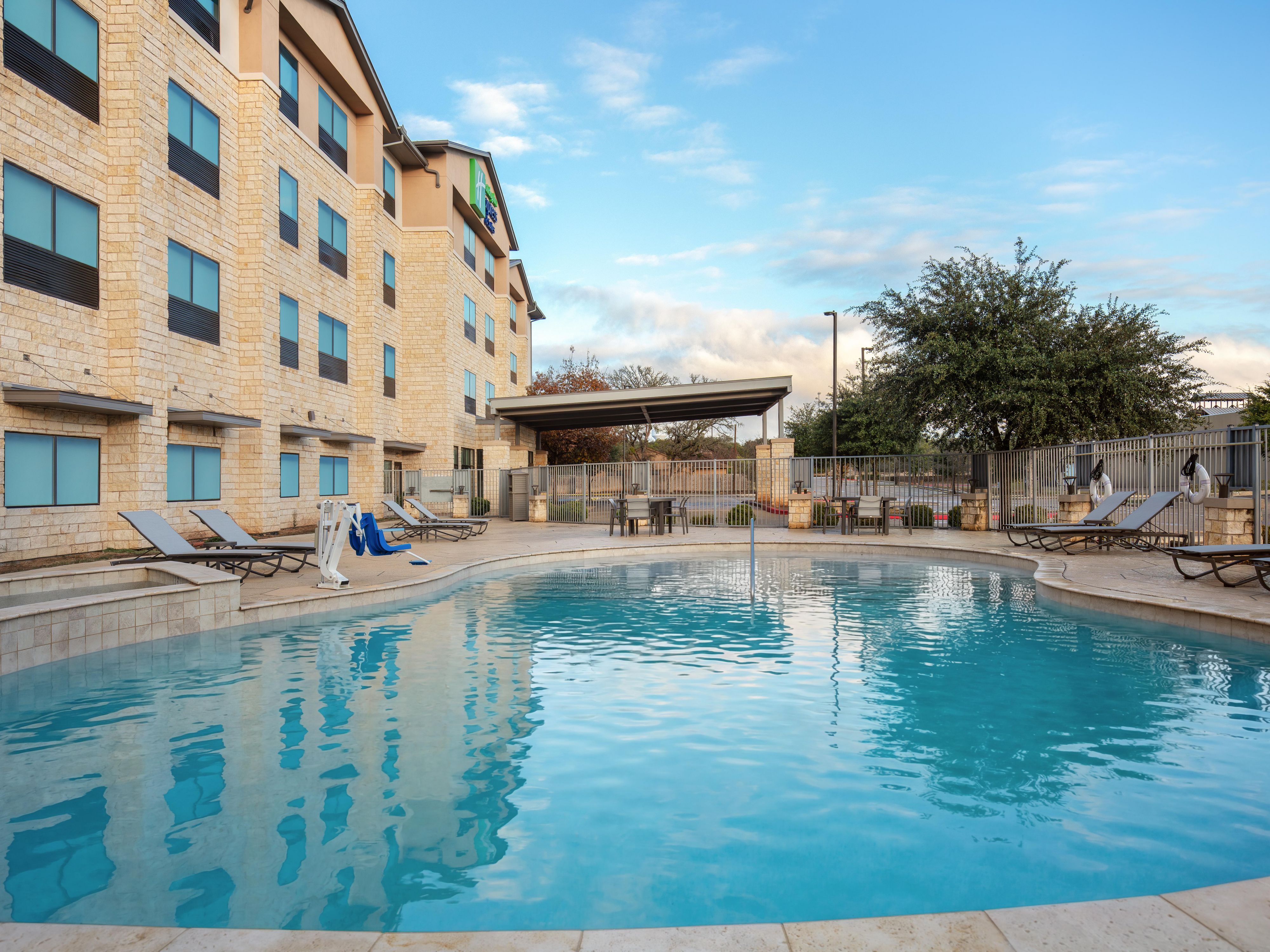 Outdoor swimming pool
