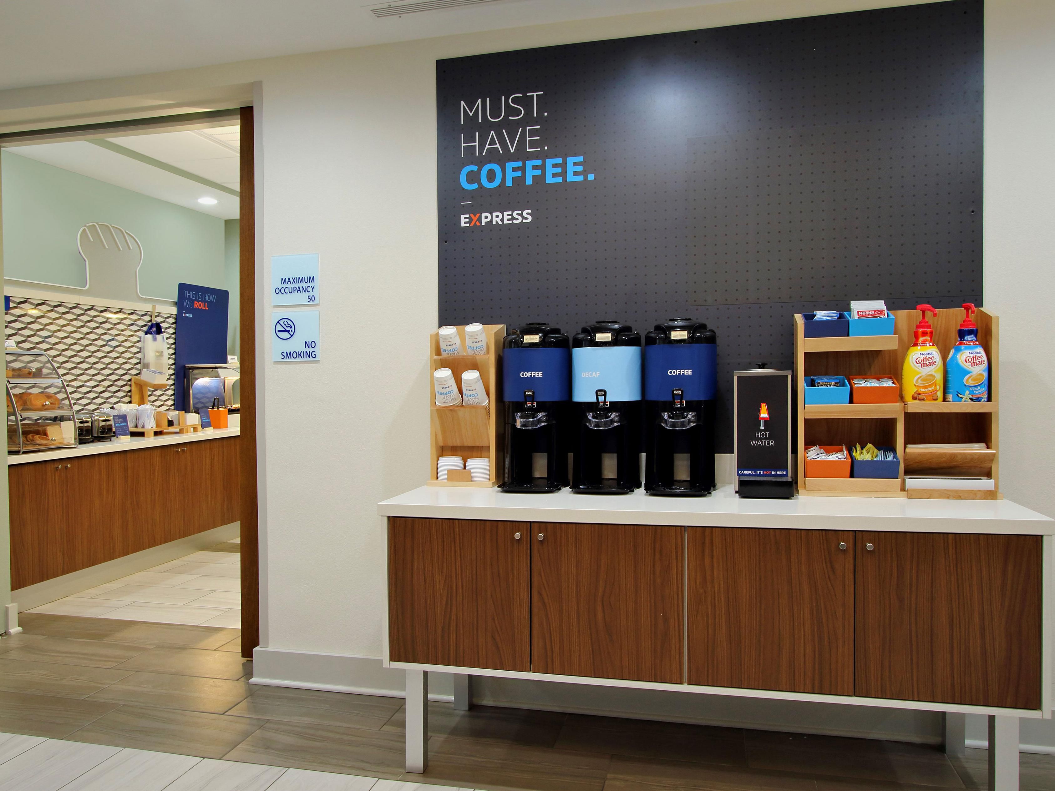 Savor the taste of freshly brewed coffee around the clock with our new bean-to-cup coffee machine, available 24/7 in the lobby. Elevate your stay with us and relish every sip of our exceptional coffee! 