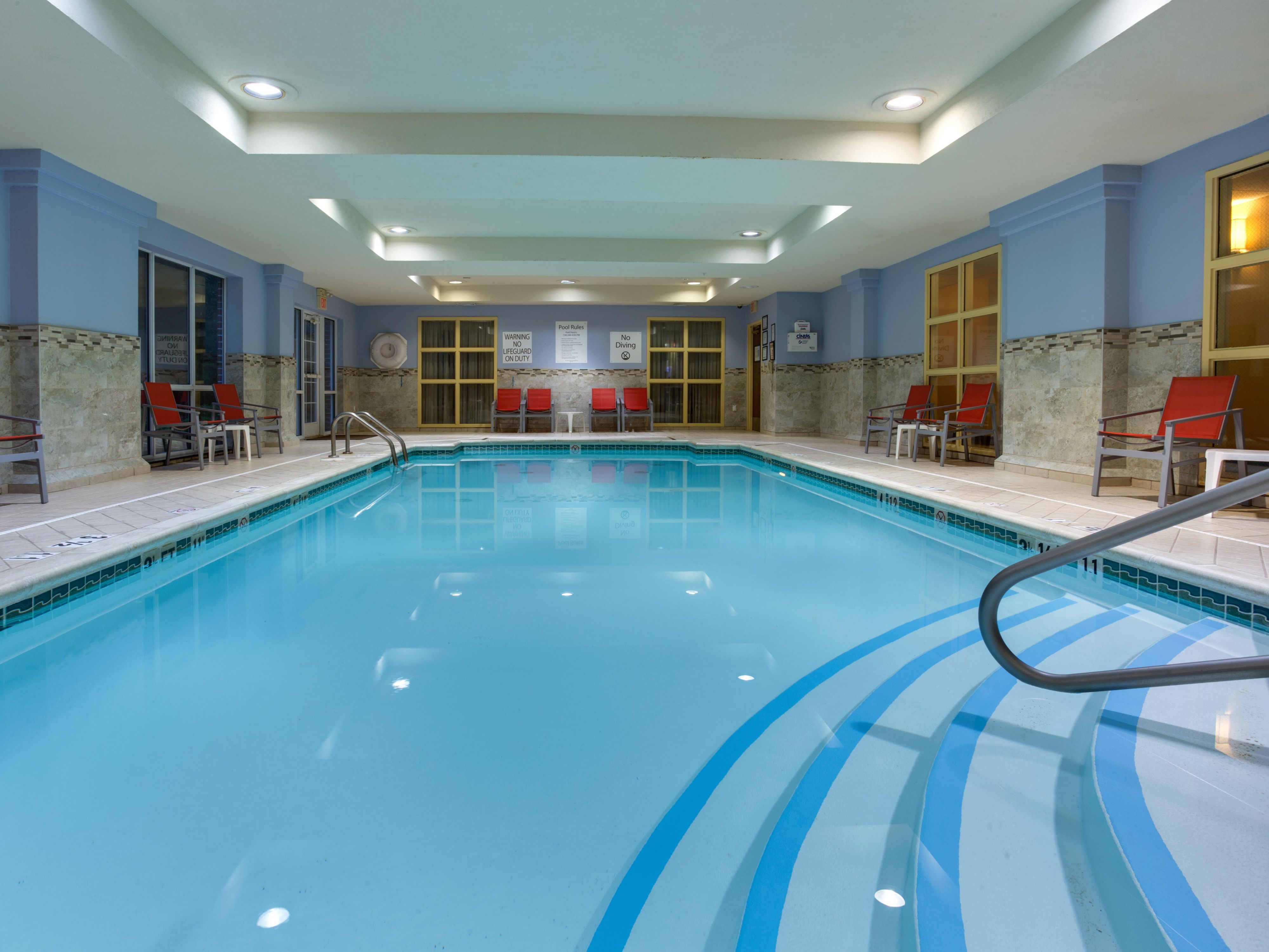 Going to New York City but don't want to stay in the city?  Stay with us and enjoy an indoor heated saltwater pool, plus a non-stop bus to NYC that leaves from our parking lot! 
Rutgers State University is only four miles away and we are near the New Jersey Convention and Exposition Center and Six Flags Great Adventure and Princeton University.