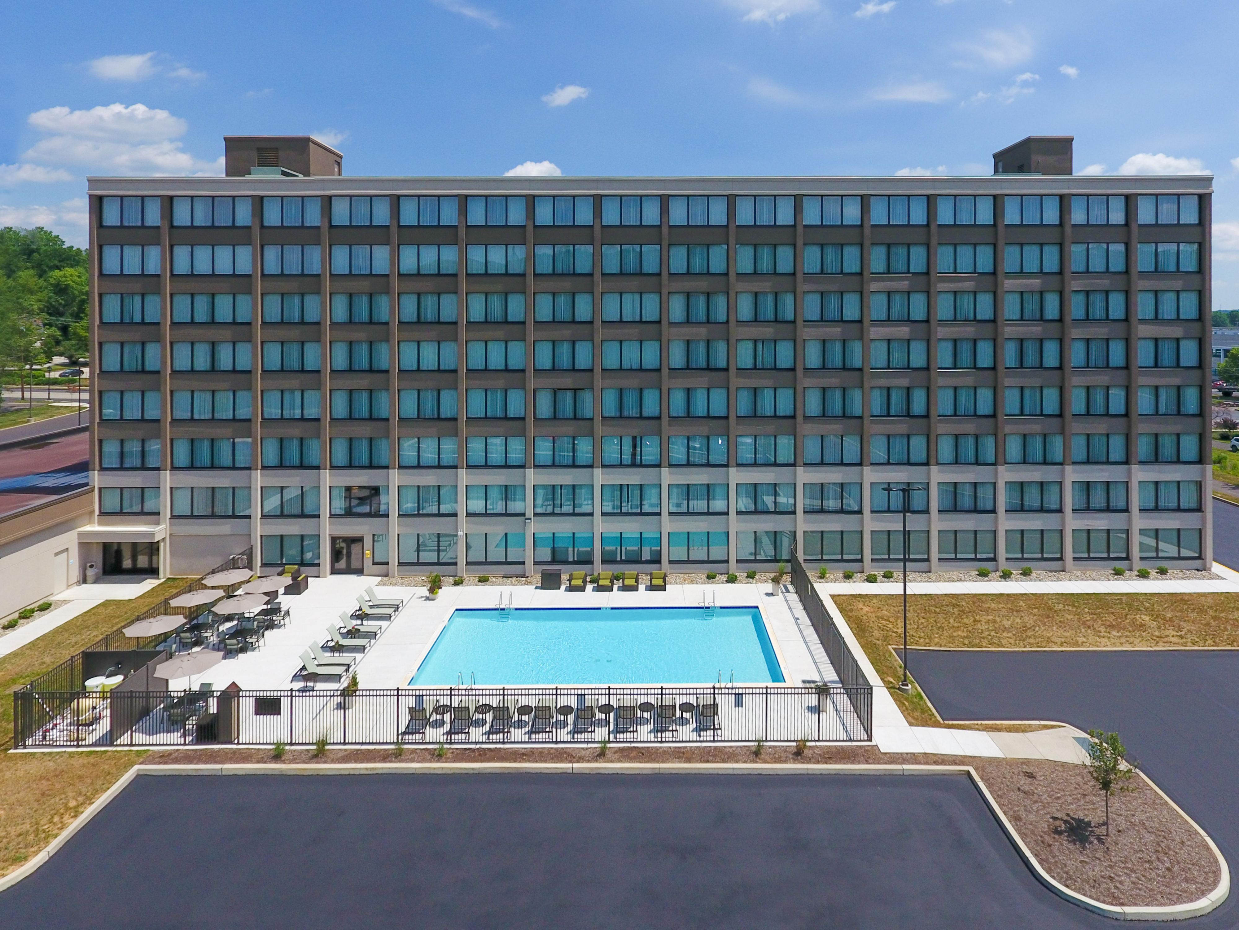 Enjoy the convenience of hassle-free, complimentary parking at our Ft. Washington hotel. With easy access and ample space, you can come and go as you please without worrying about trying to find a space, feeding meters, or incurring additional fees. 
