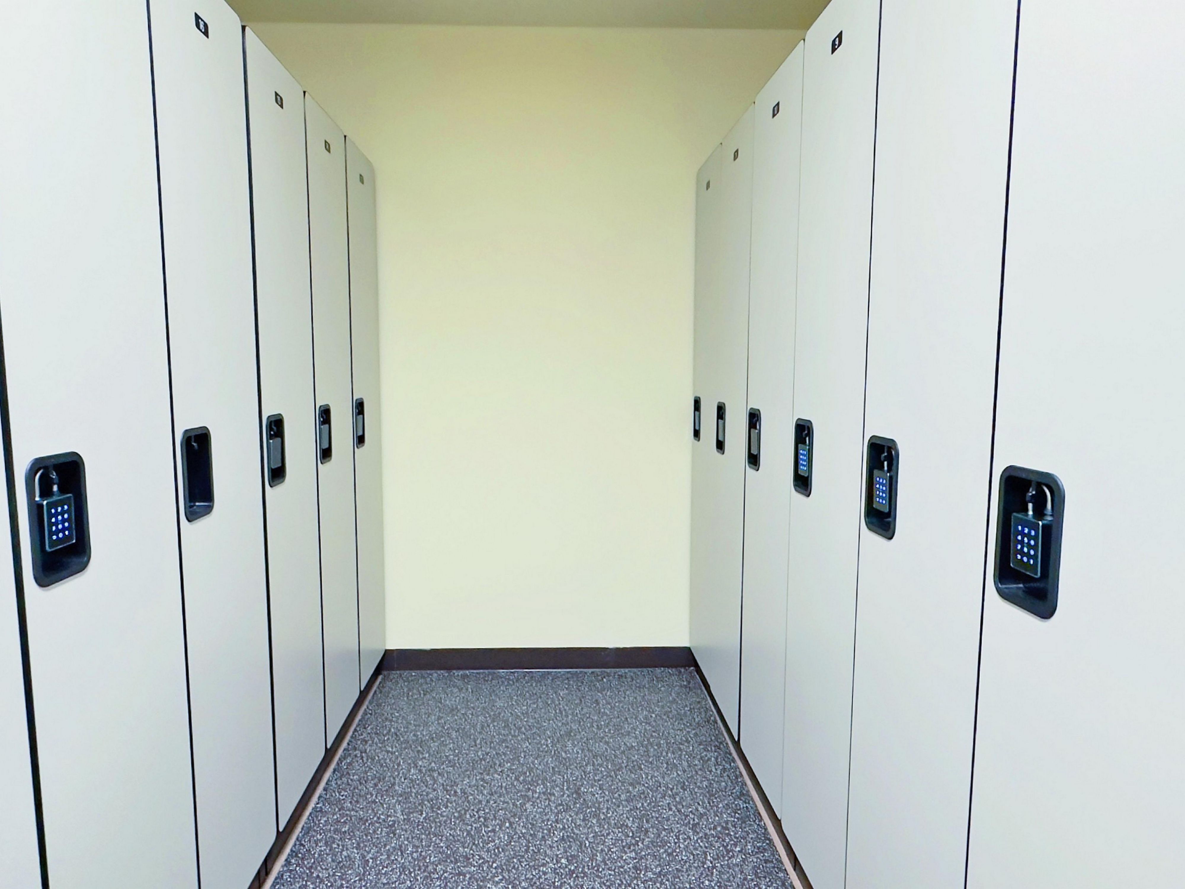 Make your ski trip hassle-free with our brand-new ski lockers! Designed for your convenience, our lockers provide a secure and easy way to store your gear on-site. No more lugging equipment back and forth – stow your skis, poles, and boots safely and hit the slopes whenever you're ready.