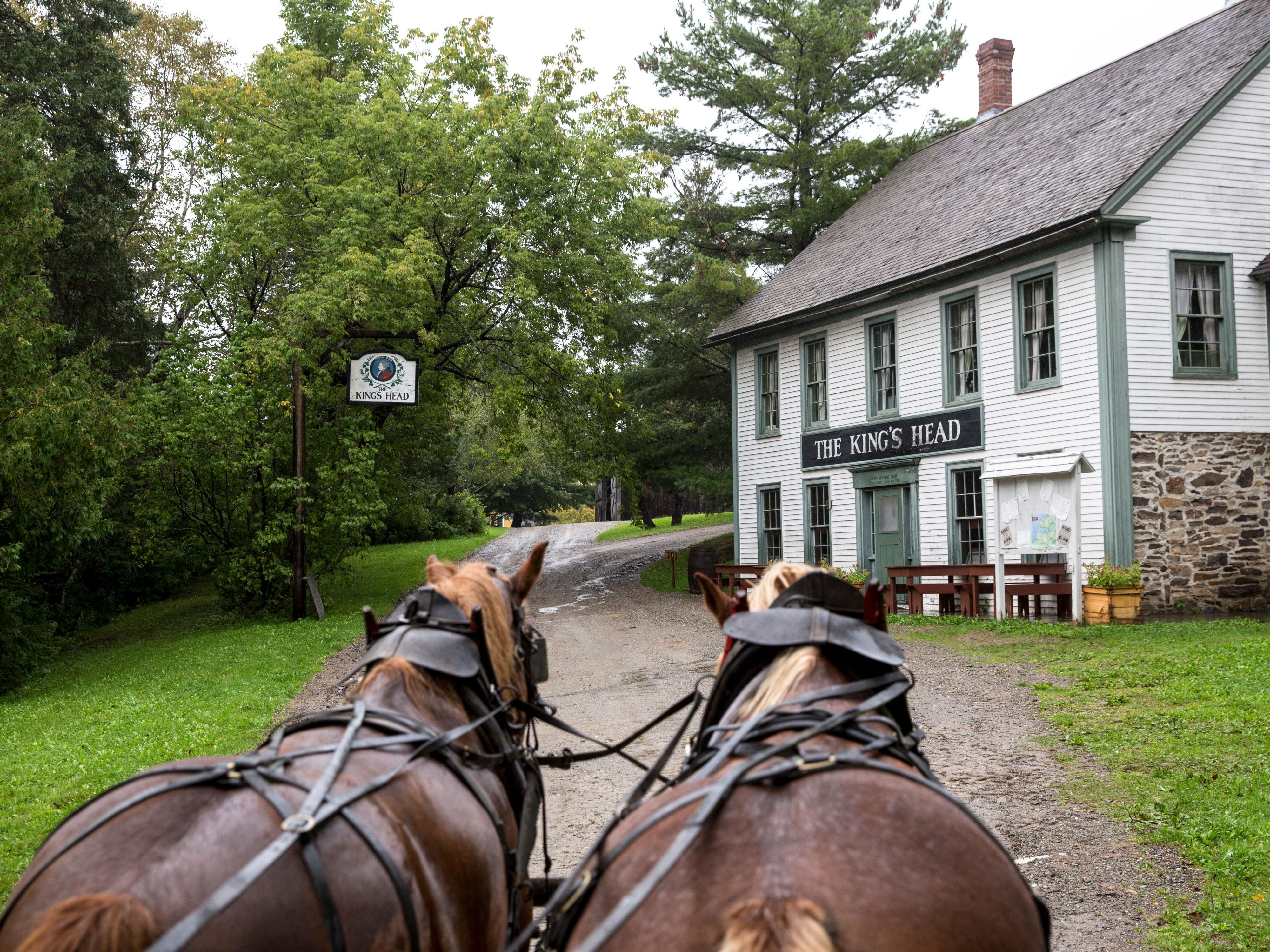 300-acre museum offers educational exhibits, hands-on workshops, dining experiences, and a 19th-century village where you can step back in time with a community of costumed characters in 70 historic buildings. Kings Landing is a collection of stories and events that shaped central, rural New Brunswick during the 19th century. 
