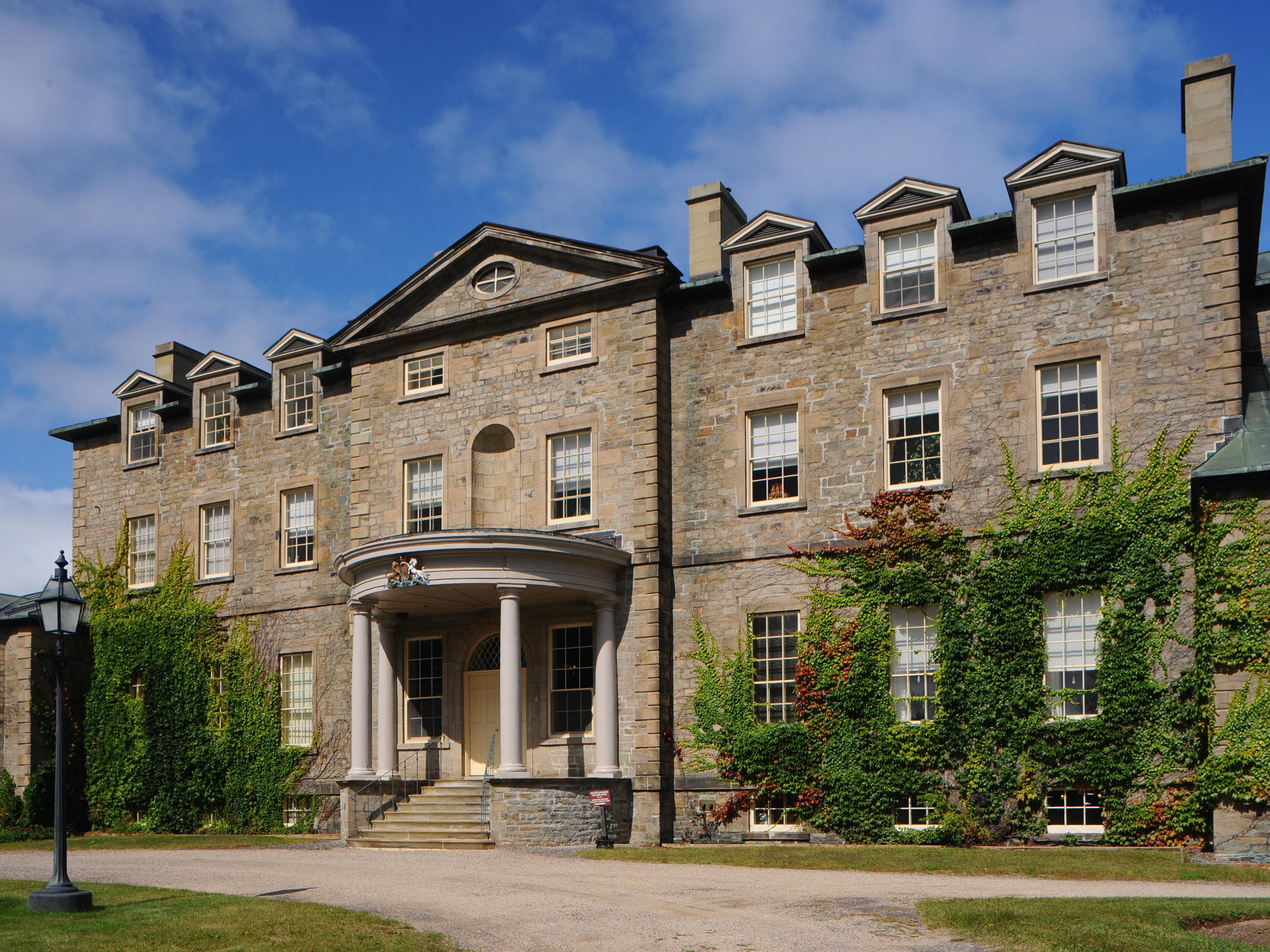  Journey by wandering through the historical district, where charming cobblestone streets and well-preserved heritage buildings transport you to a bygone era. Explore at your leisure, discovering hidden gems and absorbing the rich stories that echo throughout the city's vibrant past