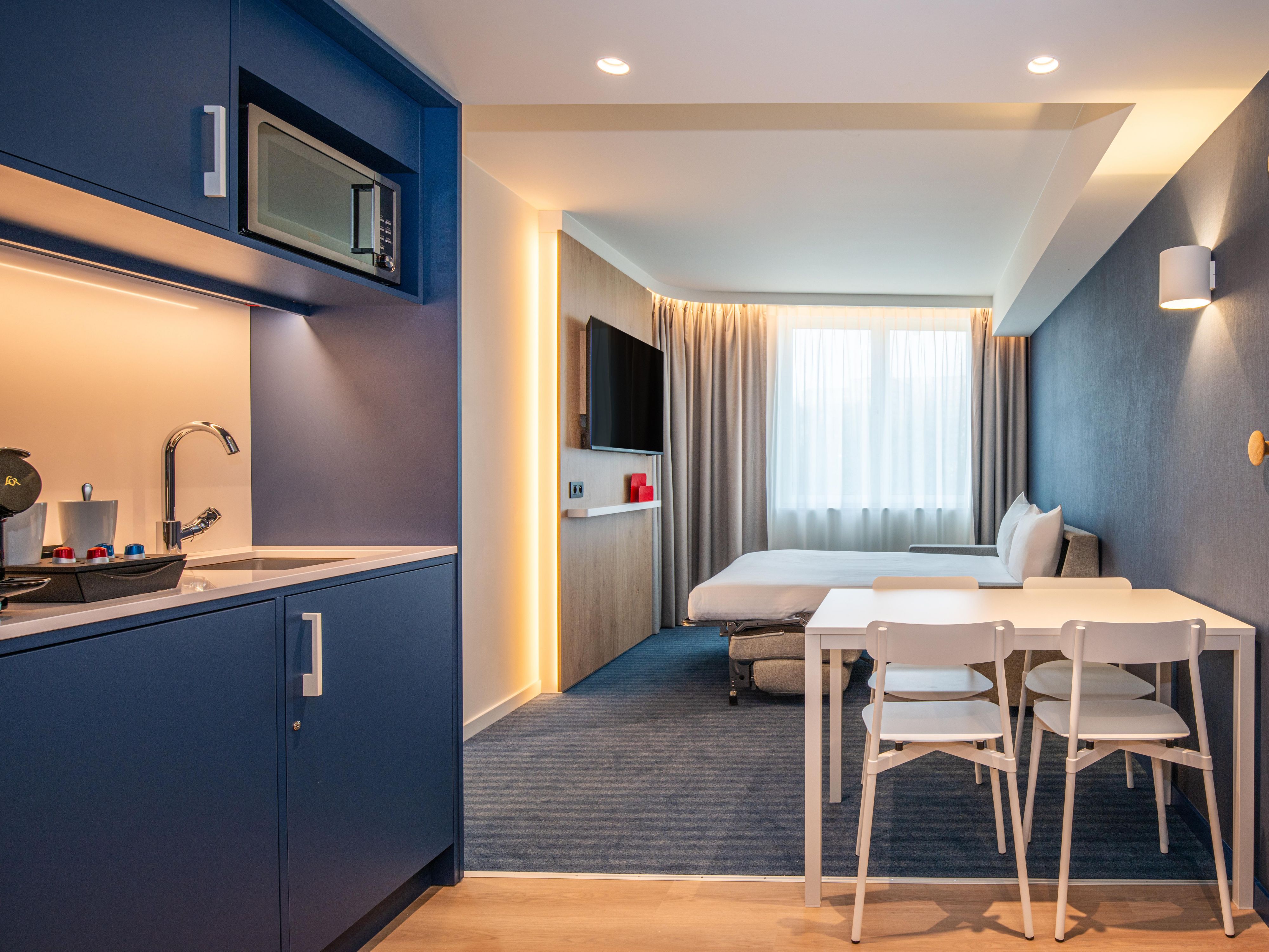 We have many rooms in the hotel suitable for families, including suites which have a kitchenette. Why not book your weekend escape to Ghent now?