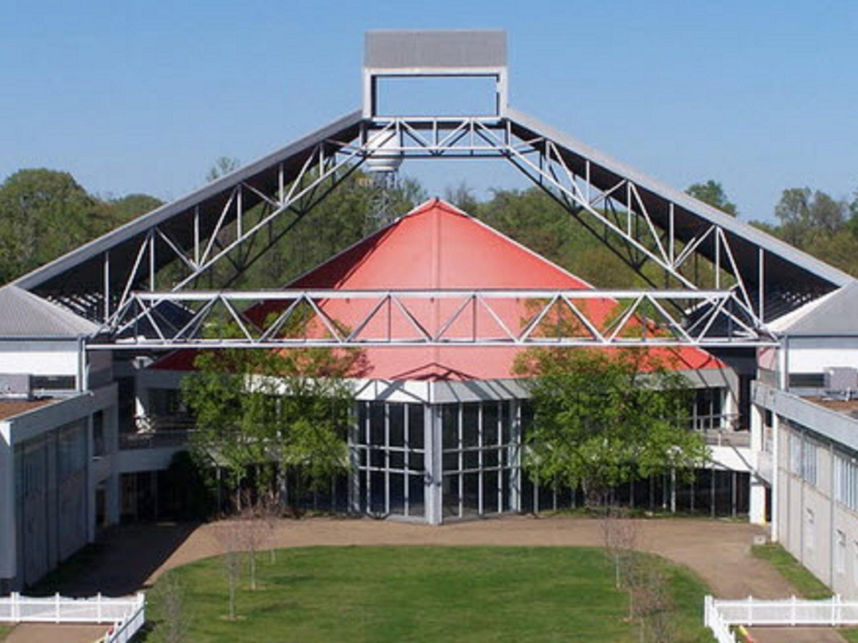 When visiting The Agricenter International Expo Center, stay with us! We are just a 5-minute drive from the venue.