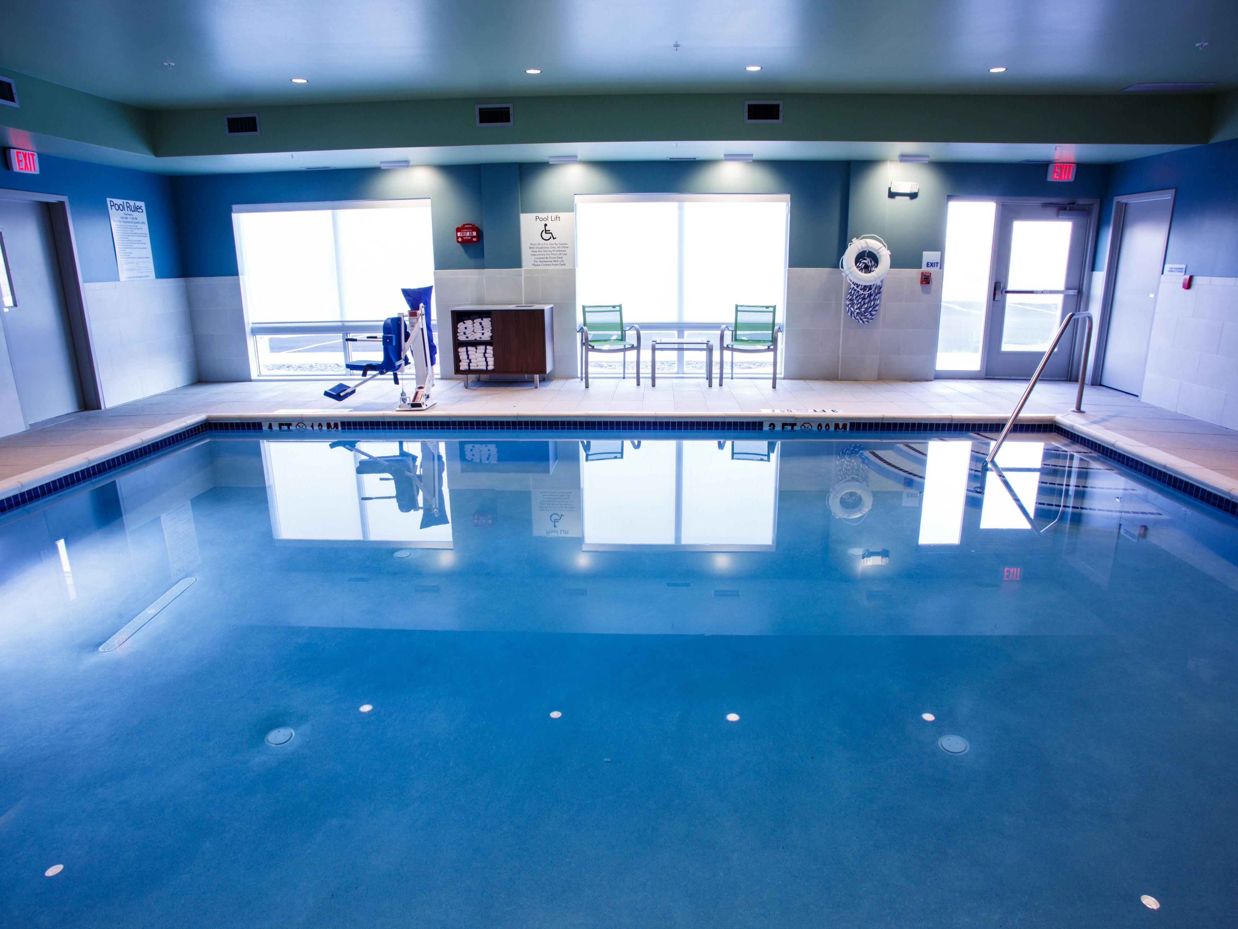 Swim a few laps in the morning to wake up or dive in after a day of business meeting and sightseeing. Relax in our indoor pool oasis with lounge chairs, tables, and towels.