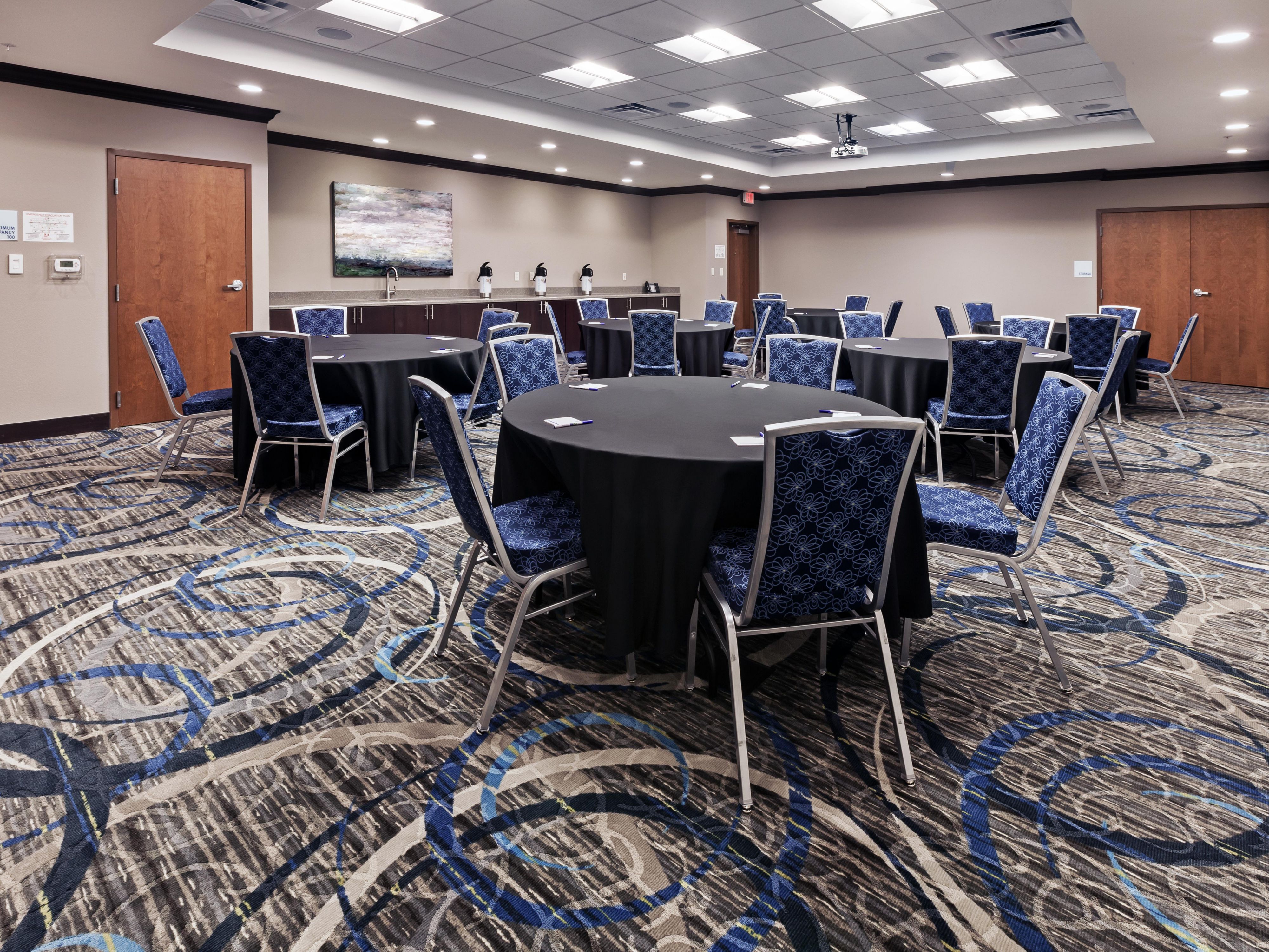 Need a space to host a meeting? We have three different meeting rooms available to fit your needs. Contact the sales department today to learn about pricing and availability! Email us today at sales.hieglenpool@gmail.com