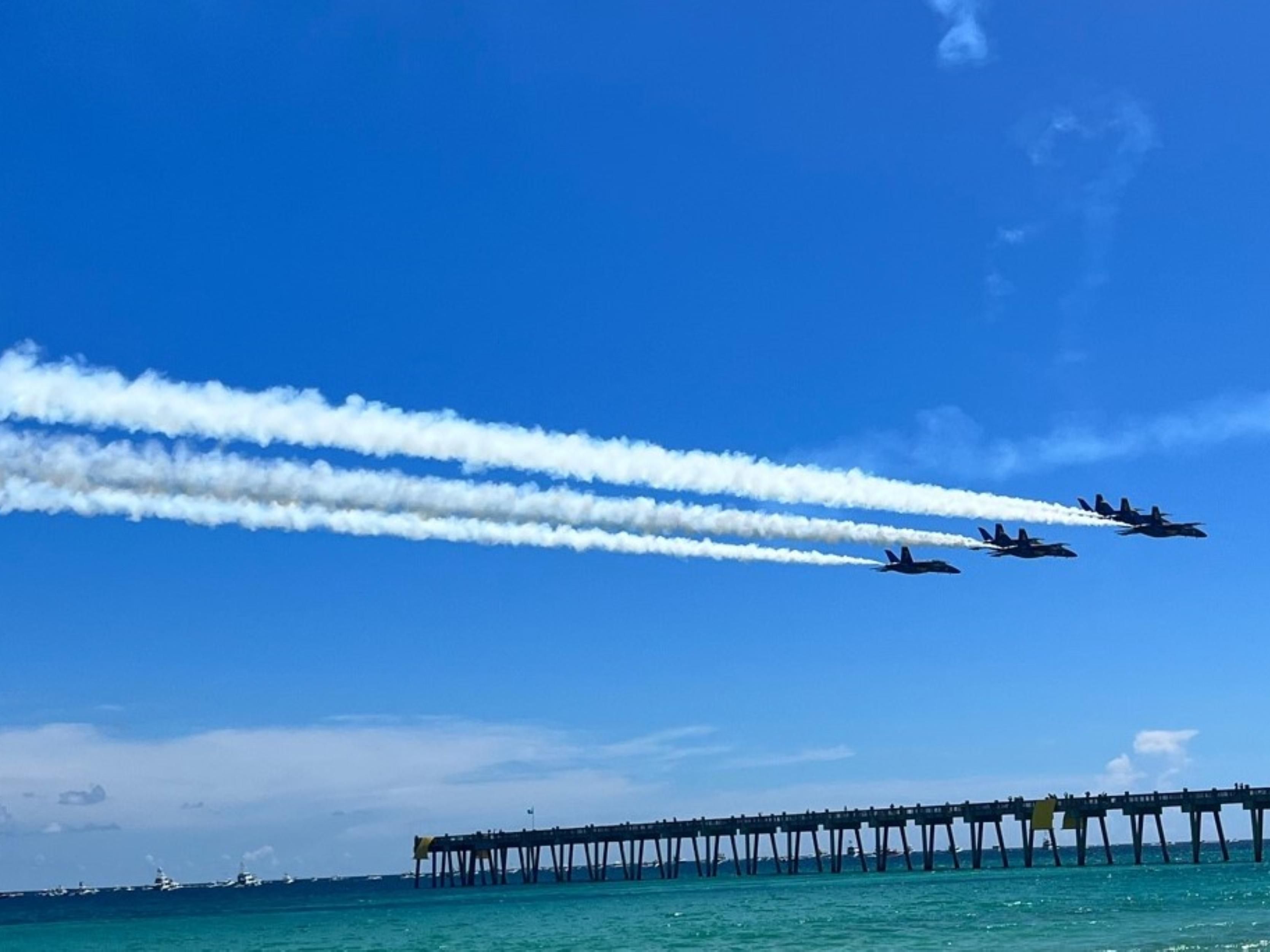 Our convenient Gulf Breeze location offers quick access to Naval Air Station Pensacola, Corry Station, and Whiting Field, making us a top choice for government and military guests. Enjoy complimentary breakfast, and easy access to nearby dining and entertainment.