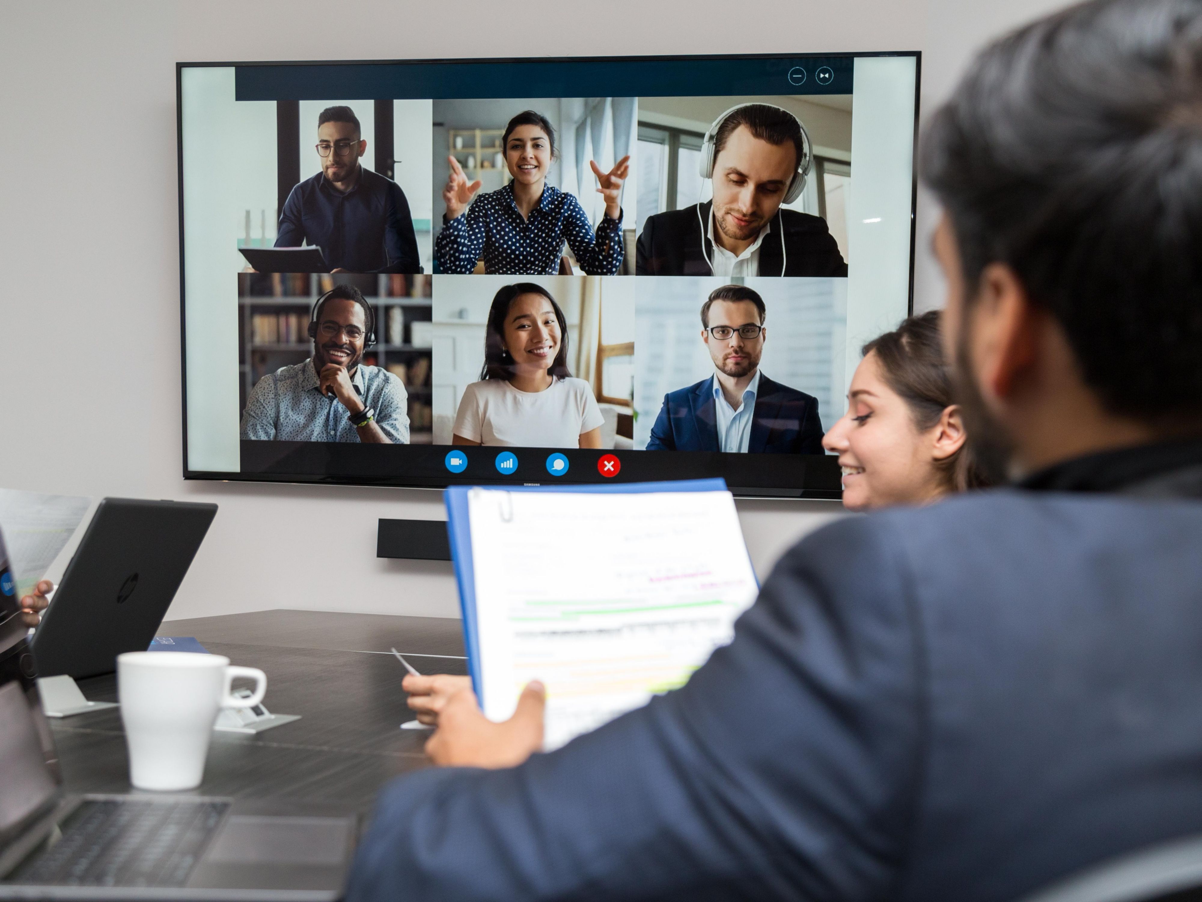 Comfortable space with high technology for your video conferences.